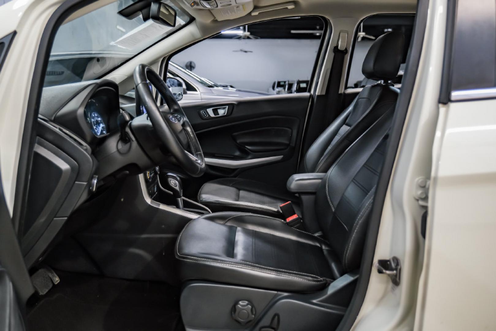 2021 Diamond White /Ebony Black Ford EcoSport Titanium (MAJ3S2KE2MC) with an EcoBoost 1.0L I3 GTDi DOHC Turbocharged VCT engine, Automatic transmission, located at 15300 Midway Rd., Addison, TX, 75001, (972) 702-0011, 32.958321, -96.838074- Photo#3