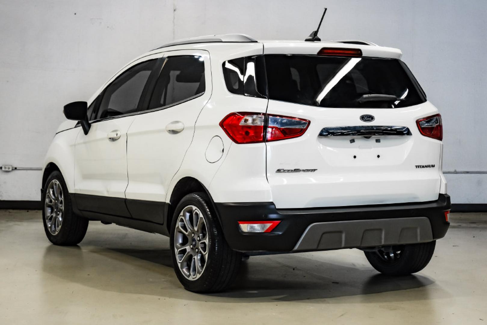 2021 Diamond White /Ebony Black Ford EcoSport Titanium (MAJ3S2KE2MC) with an EcoBoost 1.0L I3 GTDi DOHC Turbocharged VCT engine, Automatic transmission, located at 15300 Midway Rd., Addison, TX, 75001, (972) 702-0011, 32.958321, -96.838074- Photo#12