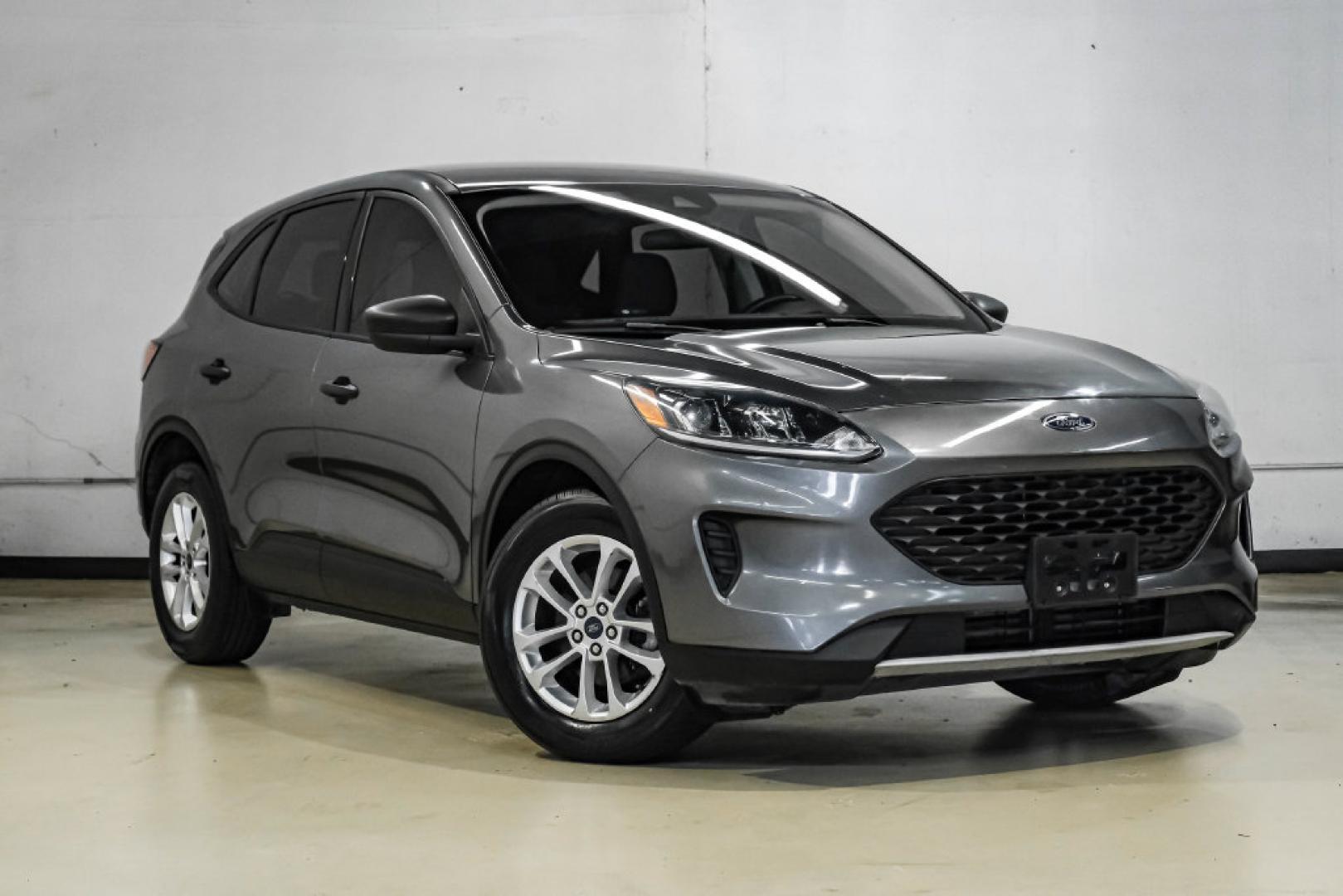2021 Gray Metallic /Gray Ford Escape S (1FMCU0F62MU) with an 1.5L EcoBoost engine, Automatic transmission, located at 15300 Midway Rd., Addison, TX, 75001, (972) 702-0011, 32.958321, -96.838074- Photo#7