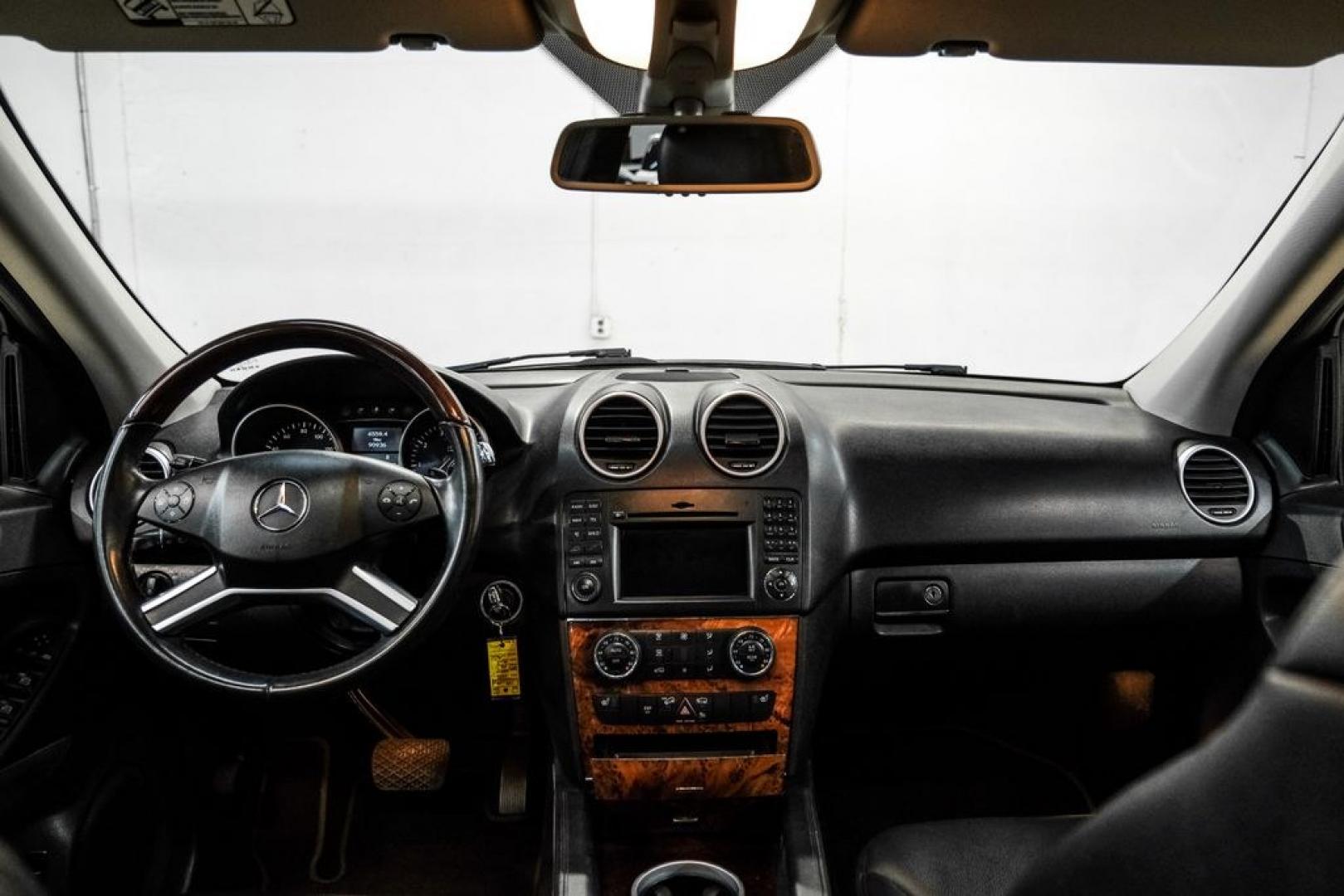 2011 Arctic White /Black Mercedes-Benz M-Class ML 350 (4JGBB8GB6BA) with an 3.5L V6 DOHC 24V engine, Automatic transmission, located at 15300 Midway Rd., Addison, TX, 75001, (972) 702-0011, 32.958321, -96.838074- Photo#19