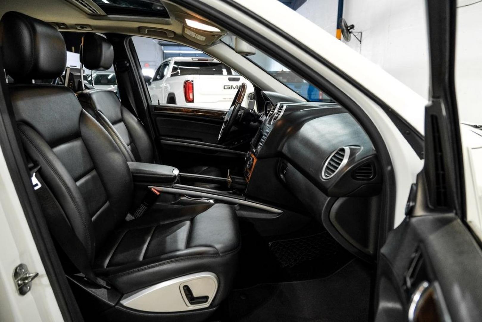 2011 Arctic White /Black Mercedes-Benz M-Class ML 350 (4JGBB8GB6BA) with an 3.5L V6 DOHC 24V engine, Automatic transmission, located at 15300 Midway Rd., Addison, TX, 75001, (972) 702-0011, 32.958321, -96.838074- Photo#36