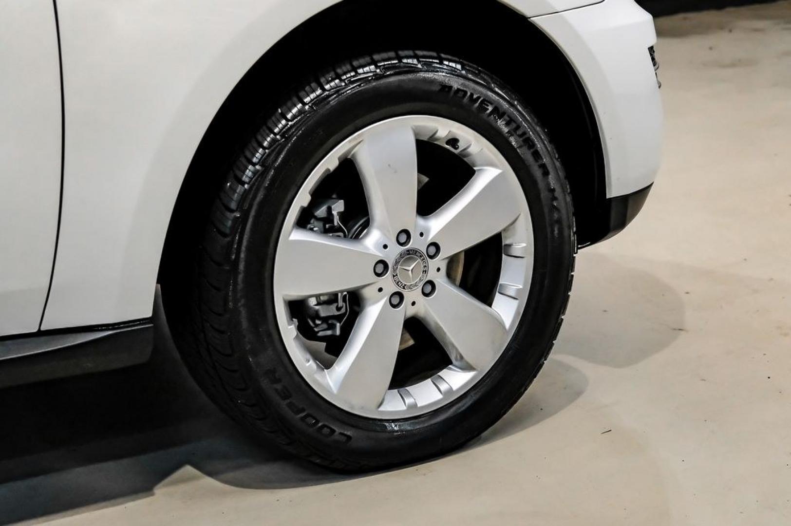 2011 Arctic White /Black Mercedes-Benz M-Class ML 350 (4JGBB8GB6BA) with an 3.5L V6 DOHC 24V engine, Automatic transmission, located at 15300 Midway Rd., Addison, TX, 75001, (972) 702-0011, 32.958321, -96.838074- Photo#58