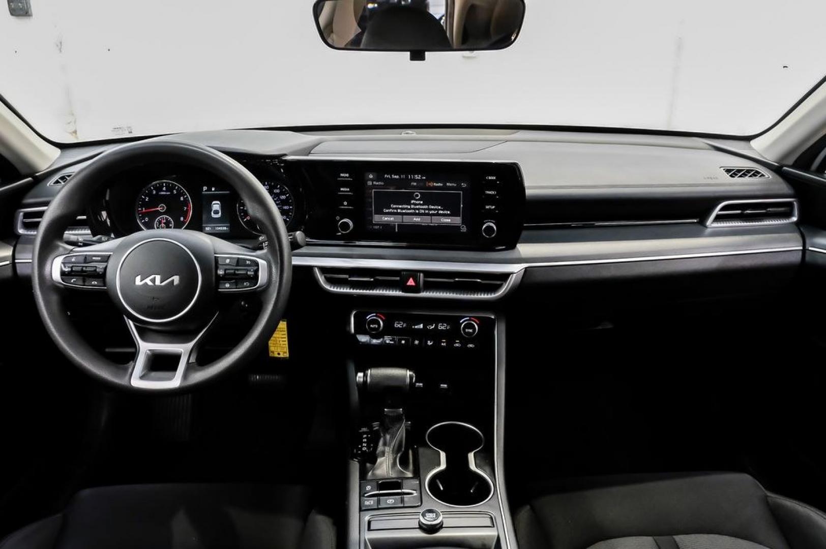 2022 White Pearl /Black Kia K5 LX (5XXG24J2XNG) with an I4 engine, Automatic transmission, located at 15300 Midway Rd., Addison, TX, 75001, (972) 702-0011, 32.958321, -96.838074- Photo#18