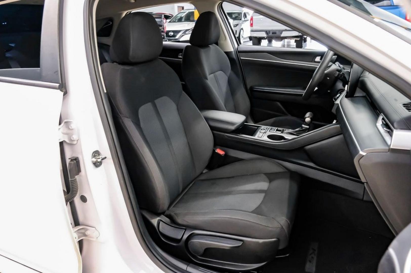2022 White Pearl /Black Kia K5 LX (5XXG24J2XNG) with an I4 engine, Automatic transmission, located at 15300 Midway Rd., Addison, TX, 75001, (972) 702-0011, 32.958321, -96.838074- Photo#40