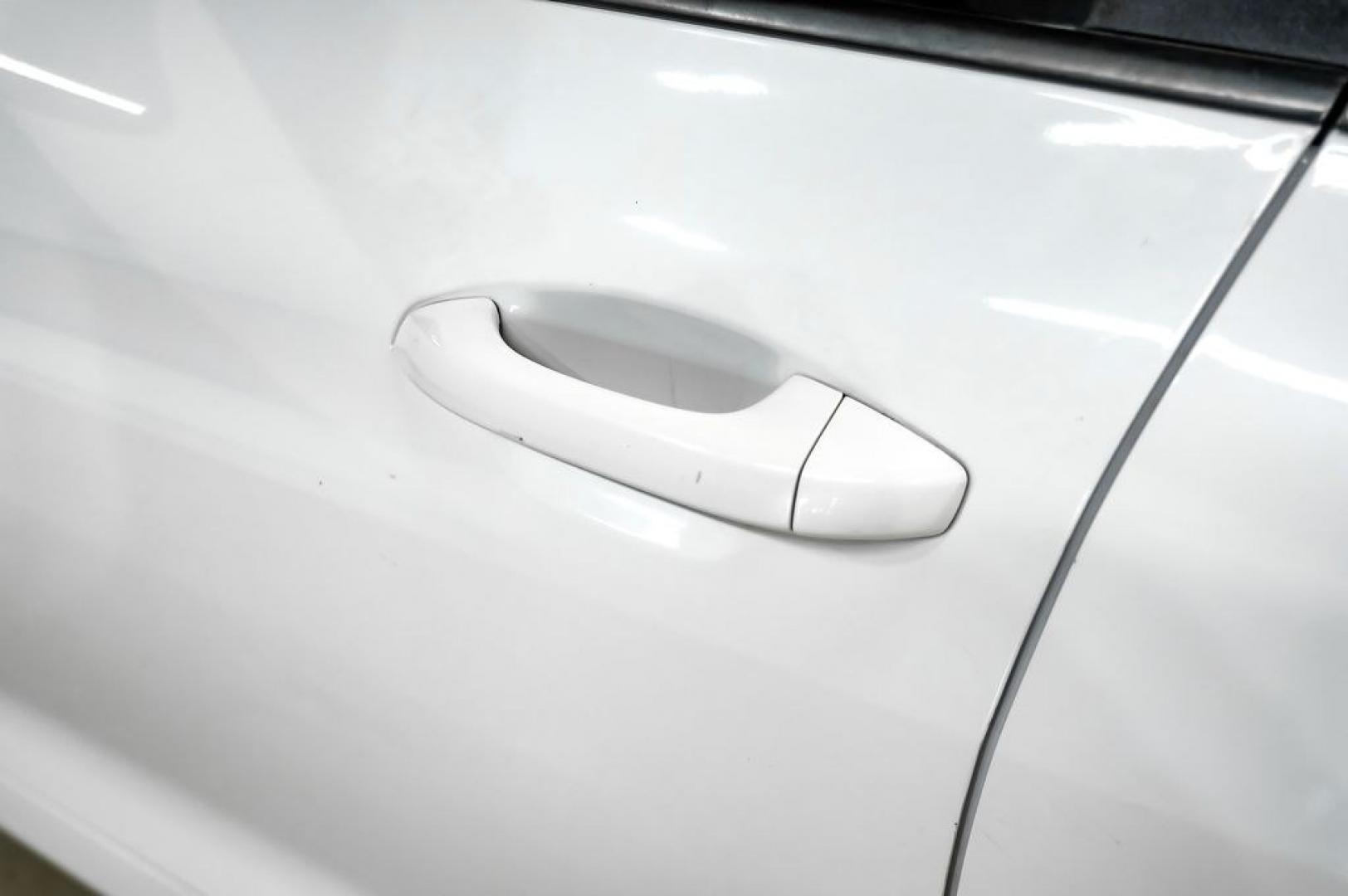2022 White Pearl /Black Kia K5 LX (5XXG24J2XNG) with an I4 engine, Automatic transmission, located at 15300 Midway Rd., Addison, TX, 75001, (972) 702-0011, 32.958321, -96.838074- Photo#47