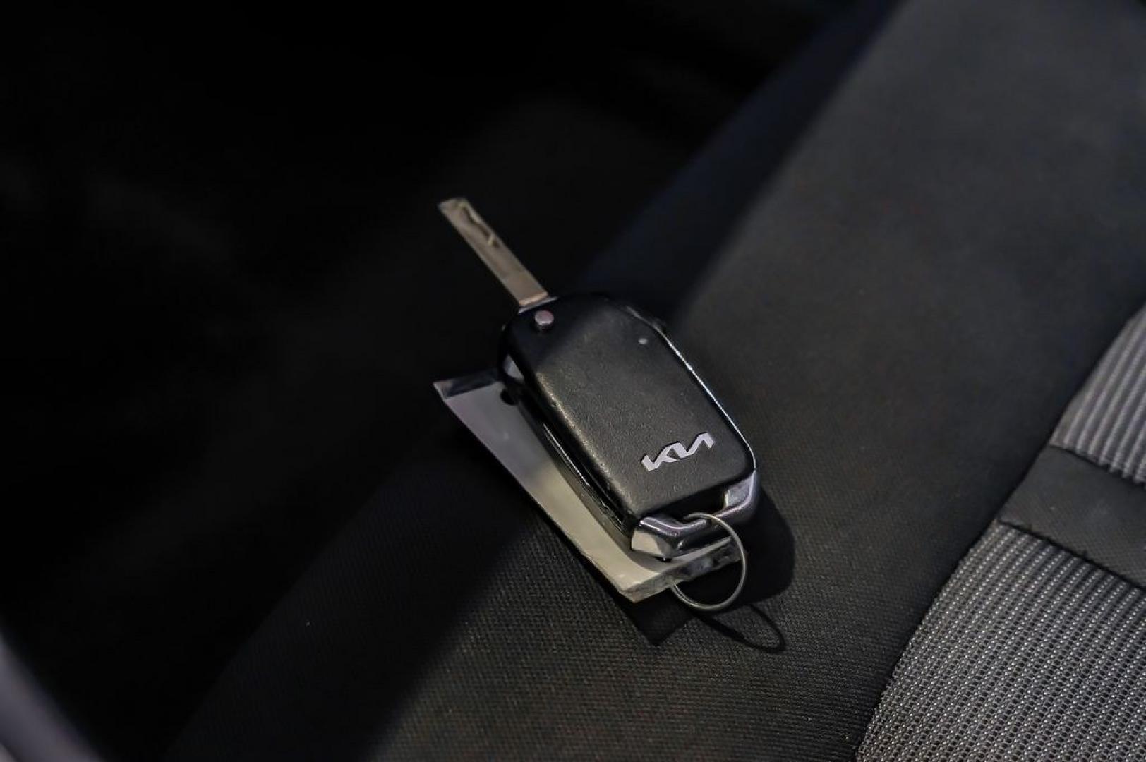 2022 White Pearl /Black Kia K5 LX (5XXG24J2XNG) with an I4 engine, Automatic transmission, located at 15300 Midway Rd., Addison, TX, 75001, (972) 702-0011, 32.958321, -96.838074- Photo#61