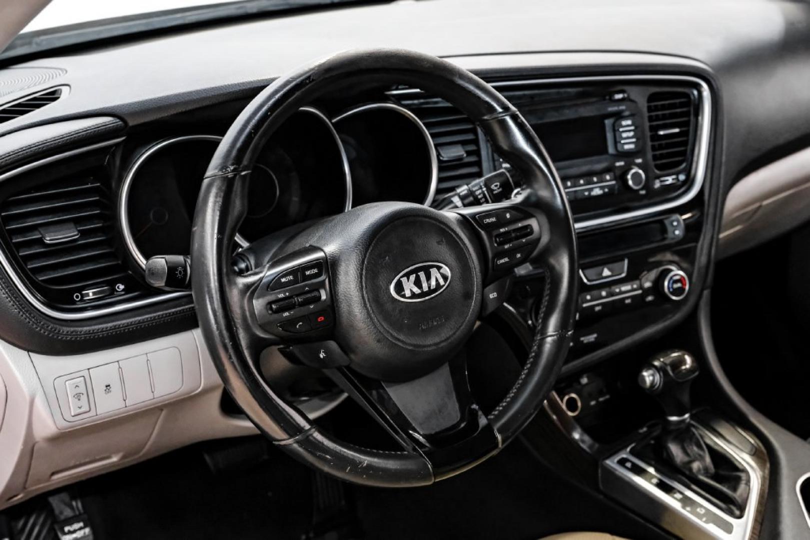 2014 Bright Silver /Gray Kia Optima EX (5XXGN4A77EG) with an 2.4L I4 DGI DOHC engine, Automatic transmission, located at 15300 Midway Rd., Addison, TX, 75001, (972) 702-0011, 32.958321, -96.838074- Photo#14