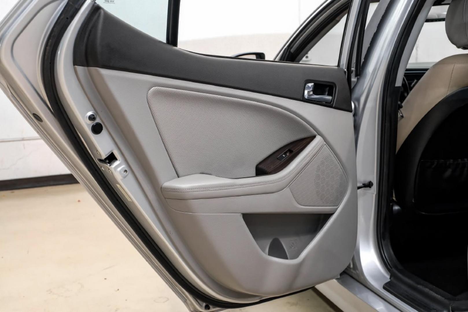 2014 Bright Silver /Gray Kia Optima EX (5XXGN4A77EG) with an 2.4L I4 DGI DOHC engine, Automatic transmission, located at 15300 Midway Rd., Addison, TX, 75001, (972) 702-0011, 32.958321, -96.838074- Photo#40