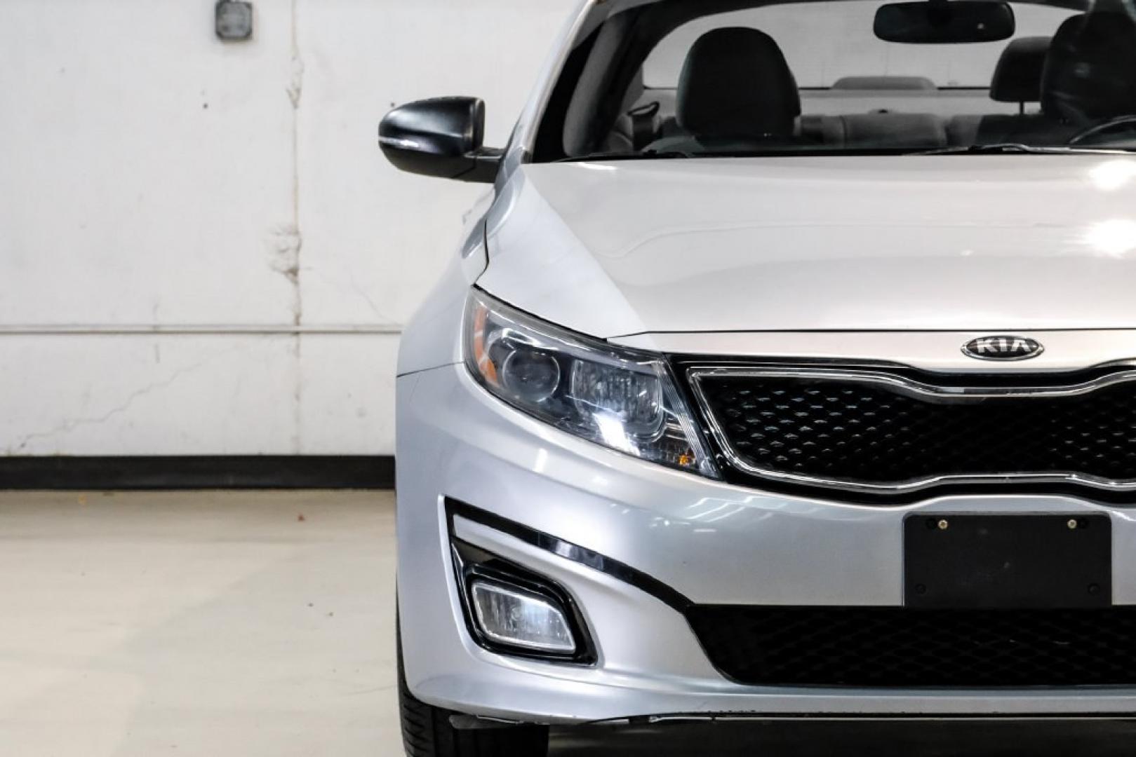 2014 Bright Silver /Gray Kia Optima EX (5XXGN4A77EG) with an 2.4L I4 DGI DOHC engine, Automatic transmission, located at 15300 Midway Rd., Addison, TX, 75001, (972) 702-0011, 32.958321, -96.838074- Photo#42
