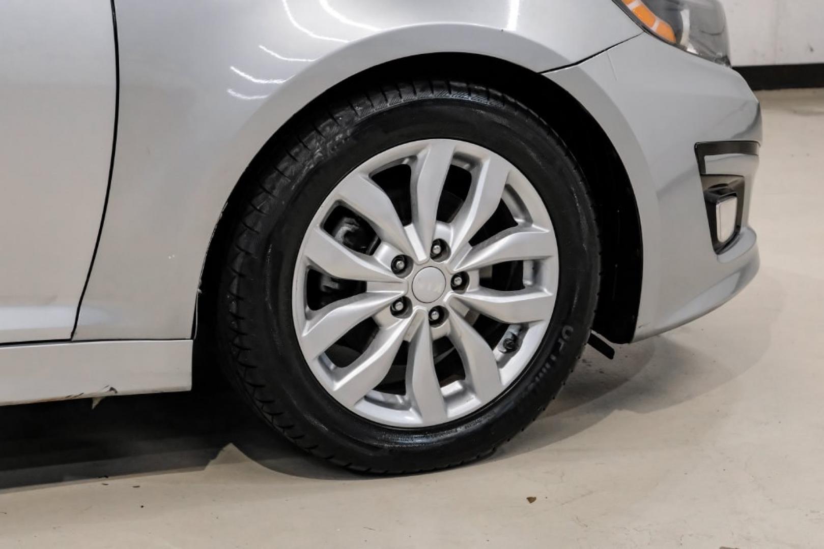 2014 Bright Silver /Gray Kia Optima EX (5XXGN4A77EG) with an 2.4L I4 DGI DOHC engine, Automatic transmission, located at 15300 Midway Rd., Addison, TX, 75001, (972) 702-0011, 32.958321, -96.838074- Photo#50