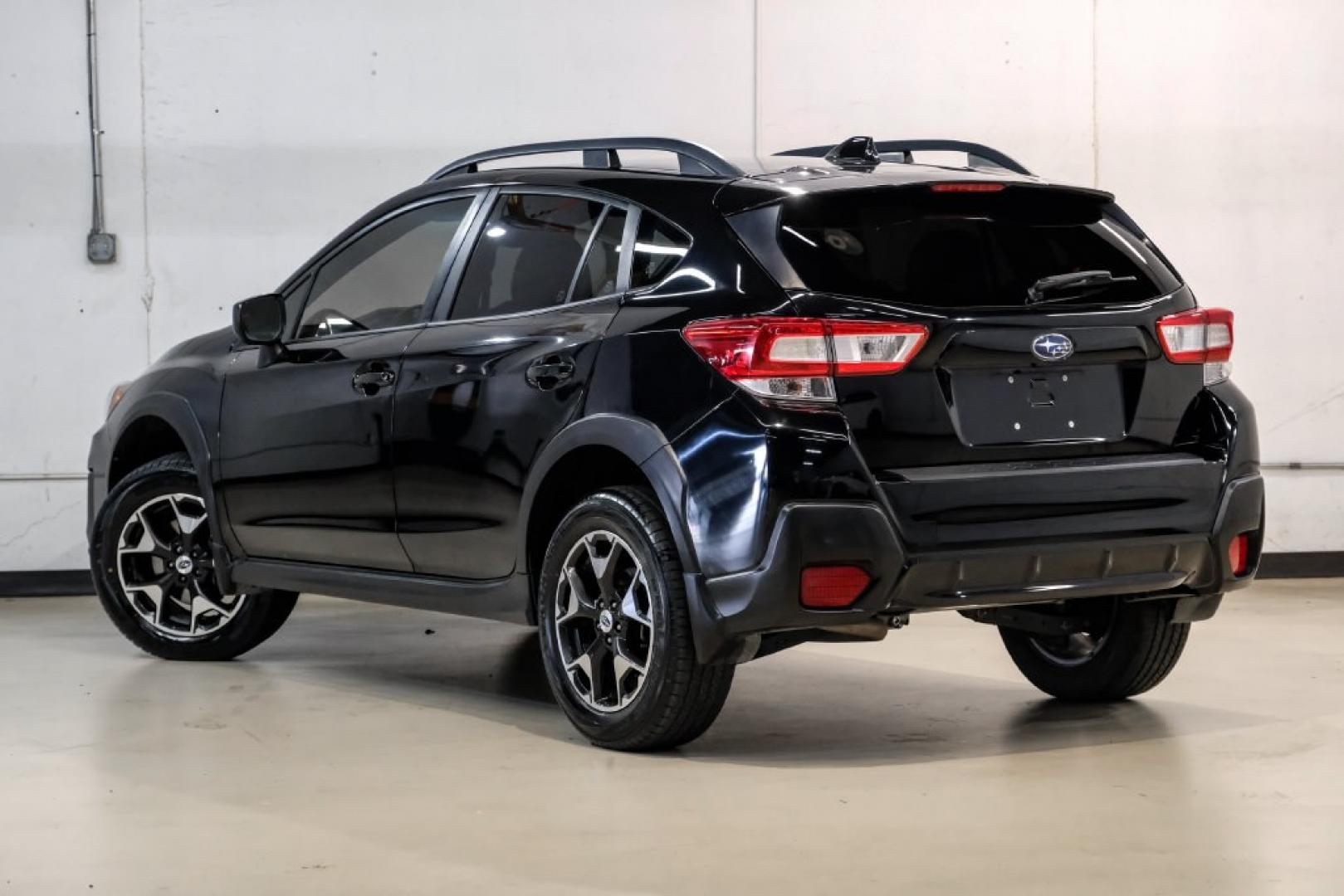 2018 Crystal Black Silica /Black Subaru Crosstrek 2.0i Premium (JF2GTABC5JG) with an 2.0L 16V DOHC engine, Manual transmission, located at 15300 Midway Rd., Addison, TX, 75001, (972) 702-0011, 32.958321, -96.838074- Photo#9
