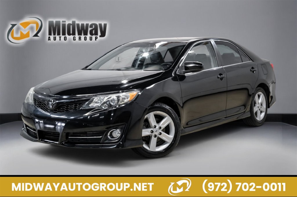 photo of 2014 Toyota Camry SE
