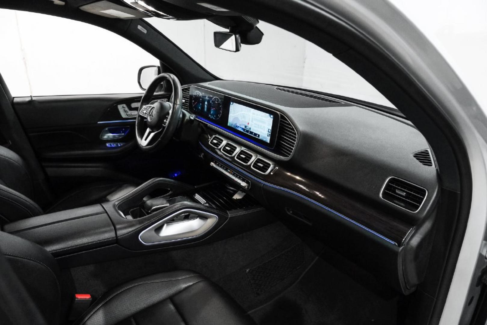 2020 Iridium Silver Metallic /Black Mercedes-Benz GLE GLE 350 (4JGFB4JB3LA) with an 2.0L I4 Turbocharged engine, Automatic transmission, located at 15300 Midway Rd., Addison, TX, 75001, (972) 702-0011, 32.958321, -96.838074- Photo#18