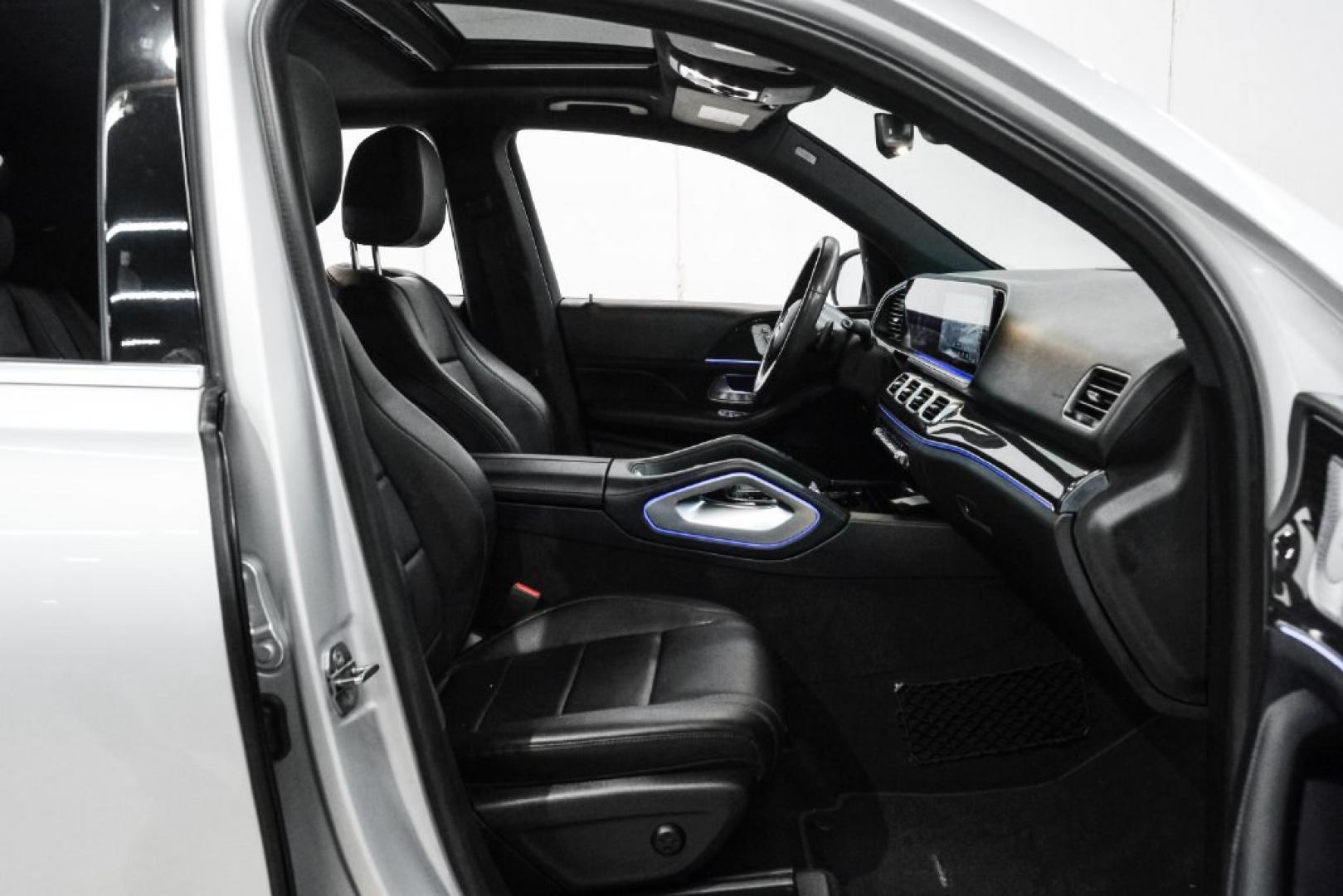2020 Iridium Silver Metallic /Black Mercedes-Benz GLE GLE 350 (4JGFB4JB3LA) with an 2.0L I4 Turbocharged engine, Automatic transmission, located at 15300 Midway Rd., Addison, TX, 75001, (972) 702-0011, 32.958321, -96.838074- Photo#32