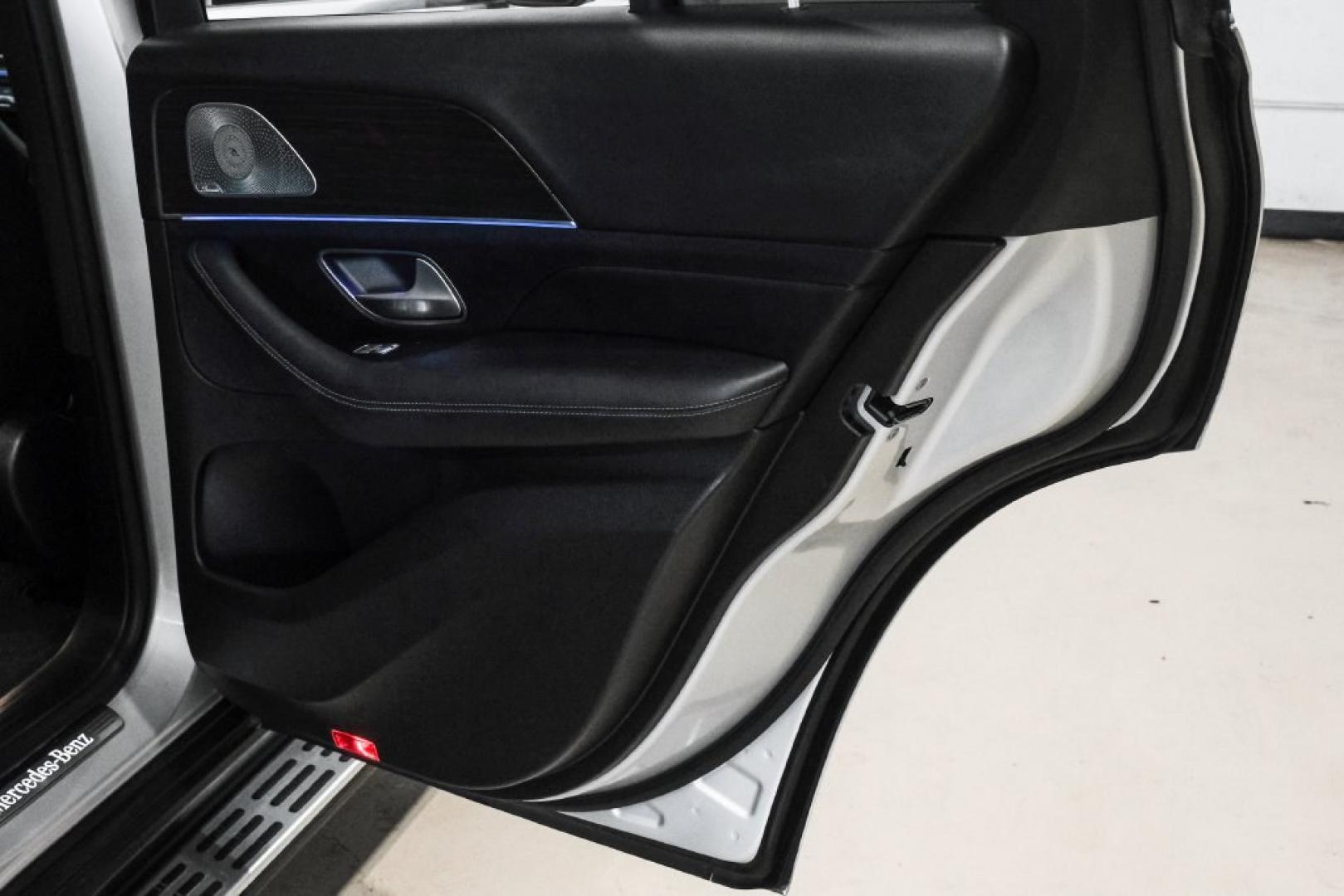 2020 Iridium Silver Metallic /Black Mercedes-Benz GLE GLE 350 (4JGFB4JB3LA) with an 2.0L I4 Turbocharged engine, Automatic transmission, located at 15300 Midway Rd., Addison, TX, 75001, (972) 702-0011, 32.958321, -96.838074- Photo#46