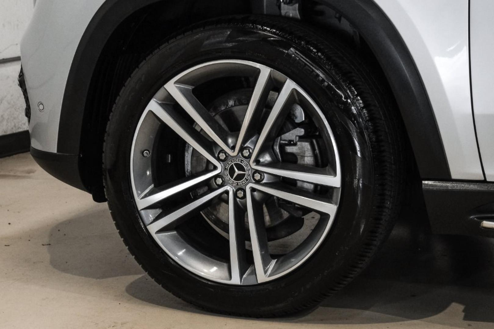 2020 Iridium Silver Metallic /Black Mercedes-Benz GLE GLE 350 (4JGFB4JB3LA) with an 2.0L I4 Turbocharged engine, Automatic transmission, located at 15300 Midway Rd., Addison, TX, 75001, (972) 702-0011, 32.958321, -96.838074- Photo#55