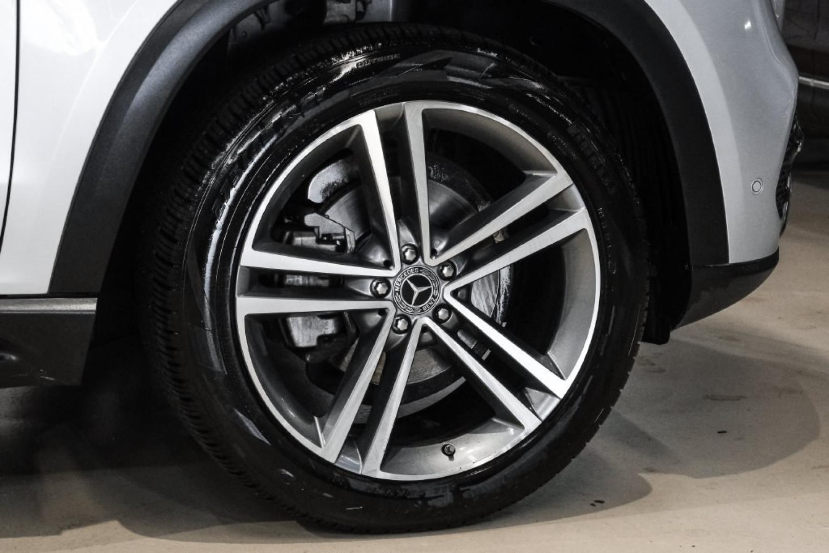 2020 Iridium Silver Metallic /Black Mercedes-Benz GLE GLE 350 (4JGFB4JB3LA) with an 2.0L I4 Turbocharged engine, Automatic transmission, located at 15300 Midway Rd., Addison, TX, 75001, (972) 702-0011, 32.958321, -96.838074- Photo#58