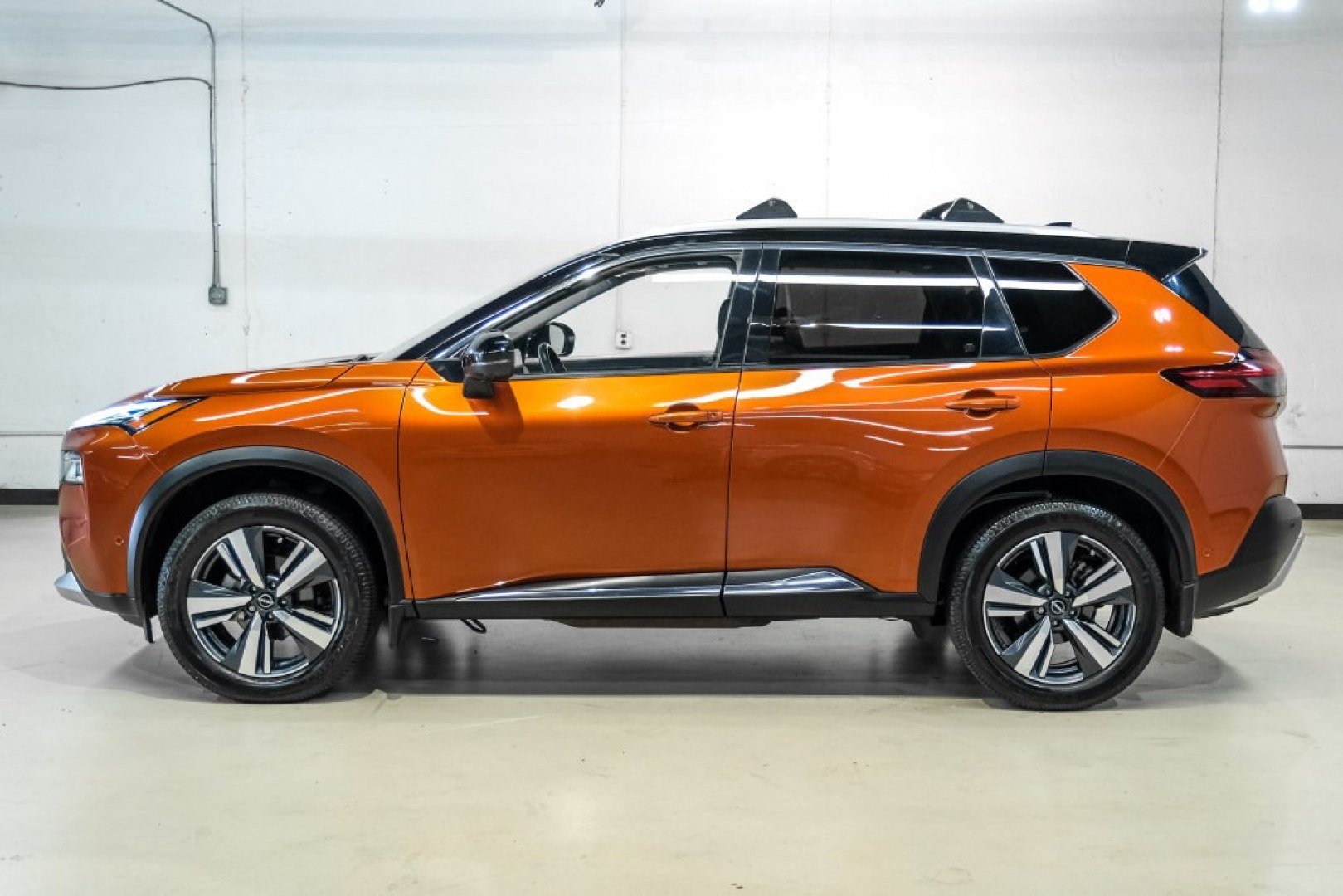 2023 Super Black /Charcoal Nissan Rogue Platinum (JN8BT3DD8PW) with an 1.5L I3 Turbocharged DOHC 12V LEV3-ULEV50 201hp engine, CVT transmission, located at 15300 Midway Rd., Addison, TX, 75001, (972) 702-0011, 32.958321, -96.838074- Photo#10