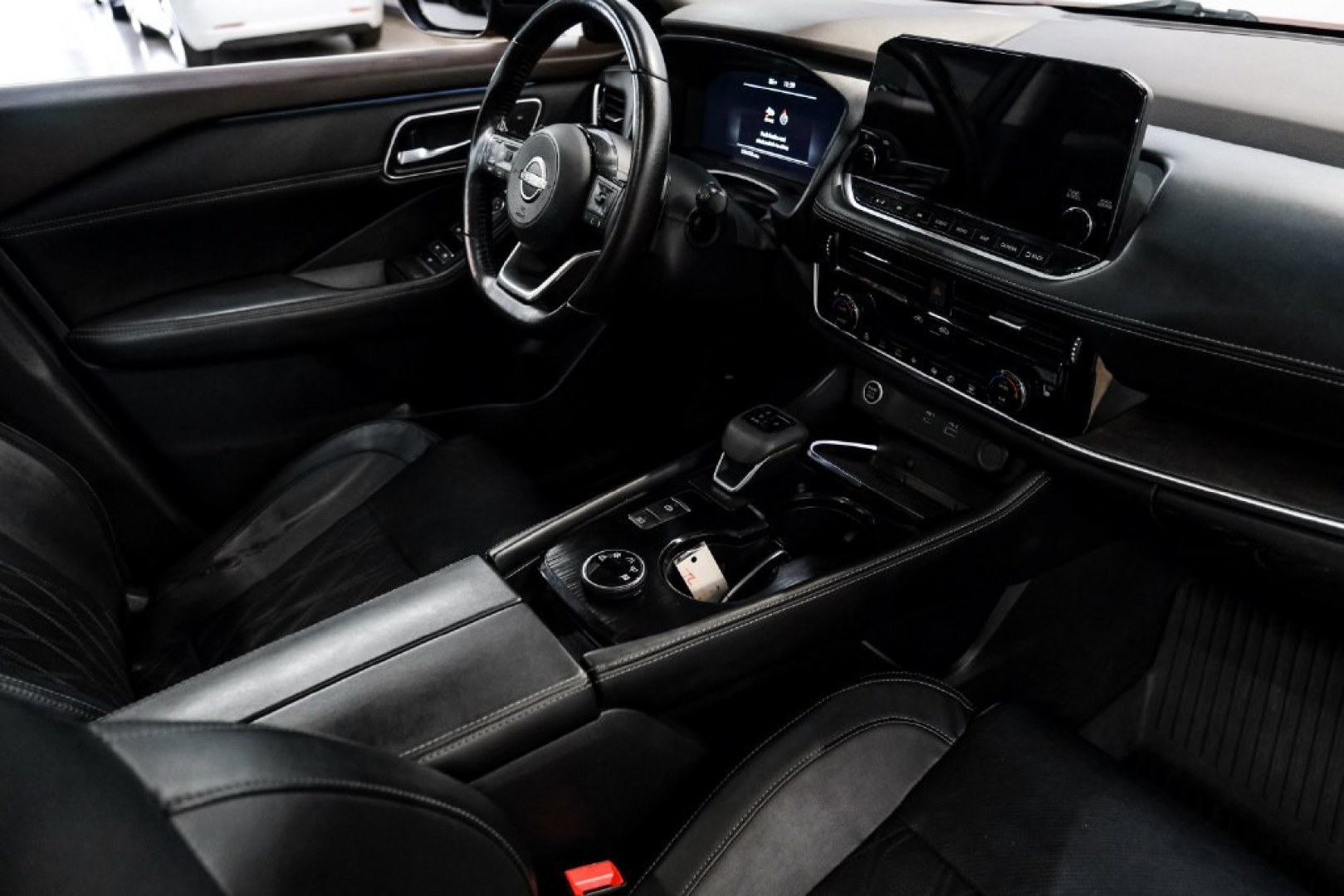 2023 Super Black /Charcoal Nissan Rogue Platinum (JN8BT3DD8PW) with an 1.5L I3 Turbocharged DOHC 12V LEV3-ULEV50 201hp engine, CVT transmission, located at 15300 Midway Rd., Addison, TX, 75001, (972) 702-0011, 32.958321, -96.838074- Photo#23