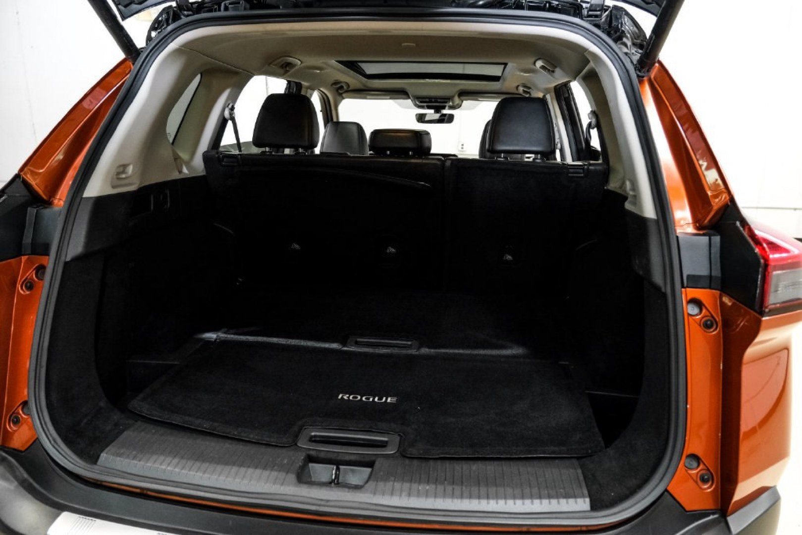 2023 Super Black /Charcoal Nissan Rogue Platinum (JN8BT3DD8PW) with an 1.5L I3 Turbocharged DOHC 12V LEV3-ULEV50 201hp engine, CVT transmission, located at 15300 Midway Rd., Addison, TX, 75001, (972) 702-0011, 32.958321, -96.838074- Photo#49