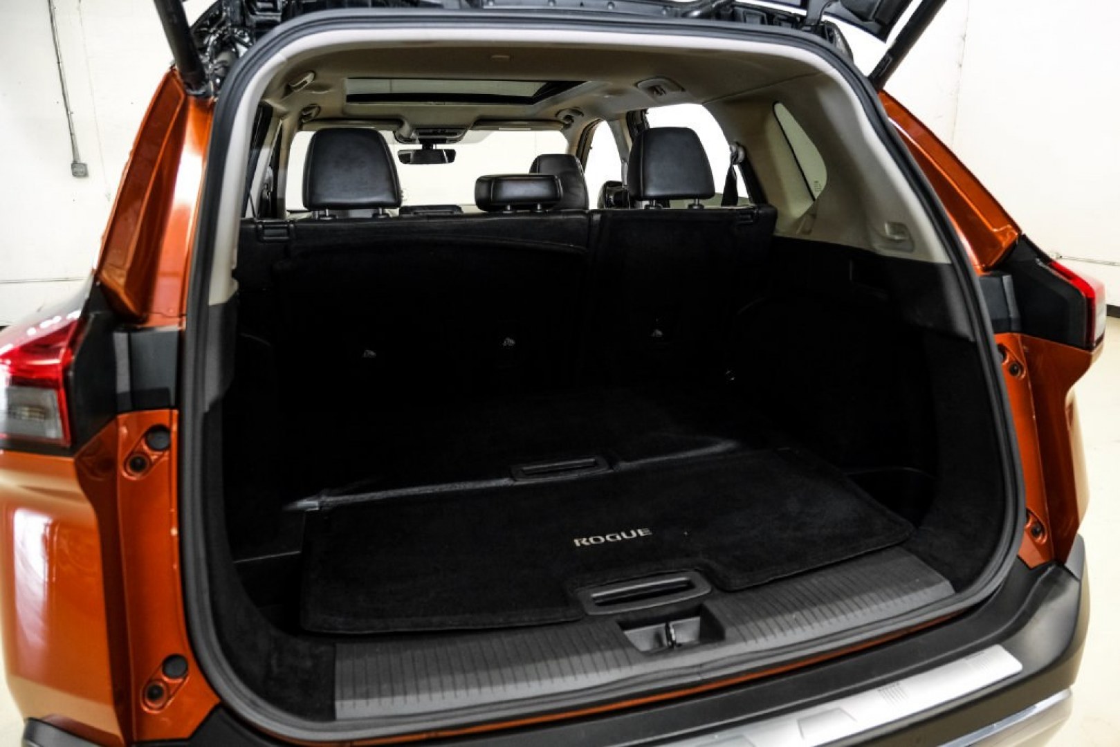 2023 Super Black /Charcoal Nissan Rogue Platinum (JN8BT3DD8PW) with an 1.5L I3 Turbocharged DOHC 12V LEV3-ULEV50 201hp engine, CVT transmission, located at 15300 Midway Rd., Addison, TX, 75001, (972) 702-0011, 32.958321, -96.838074- Photo#50