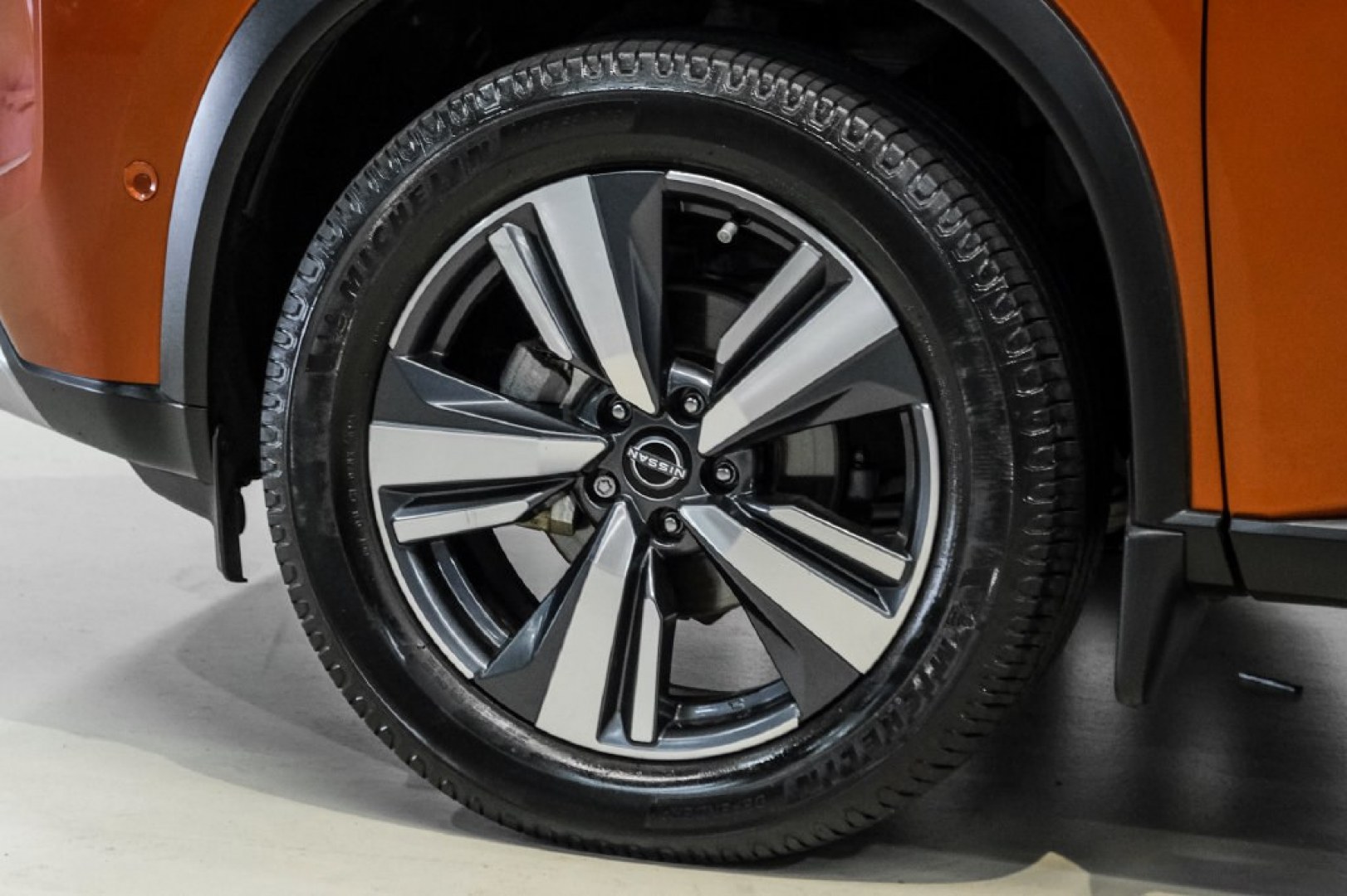 2023 Super Black /Charcoal Nissan Rogue Platinum (JN8BT3DD8PW) with an 1.5L I3 Turbocharged DOHC 12V LEV3-ULEV50 201hp engine, CVT transmission, located at 15300 Midway Rd., Addison, TX, 75001, (972) 702-0011, 32.958321, -96.838074- Photo#52