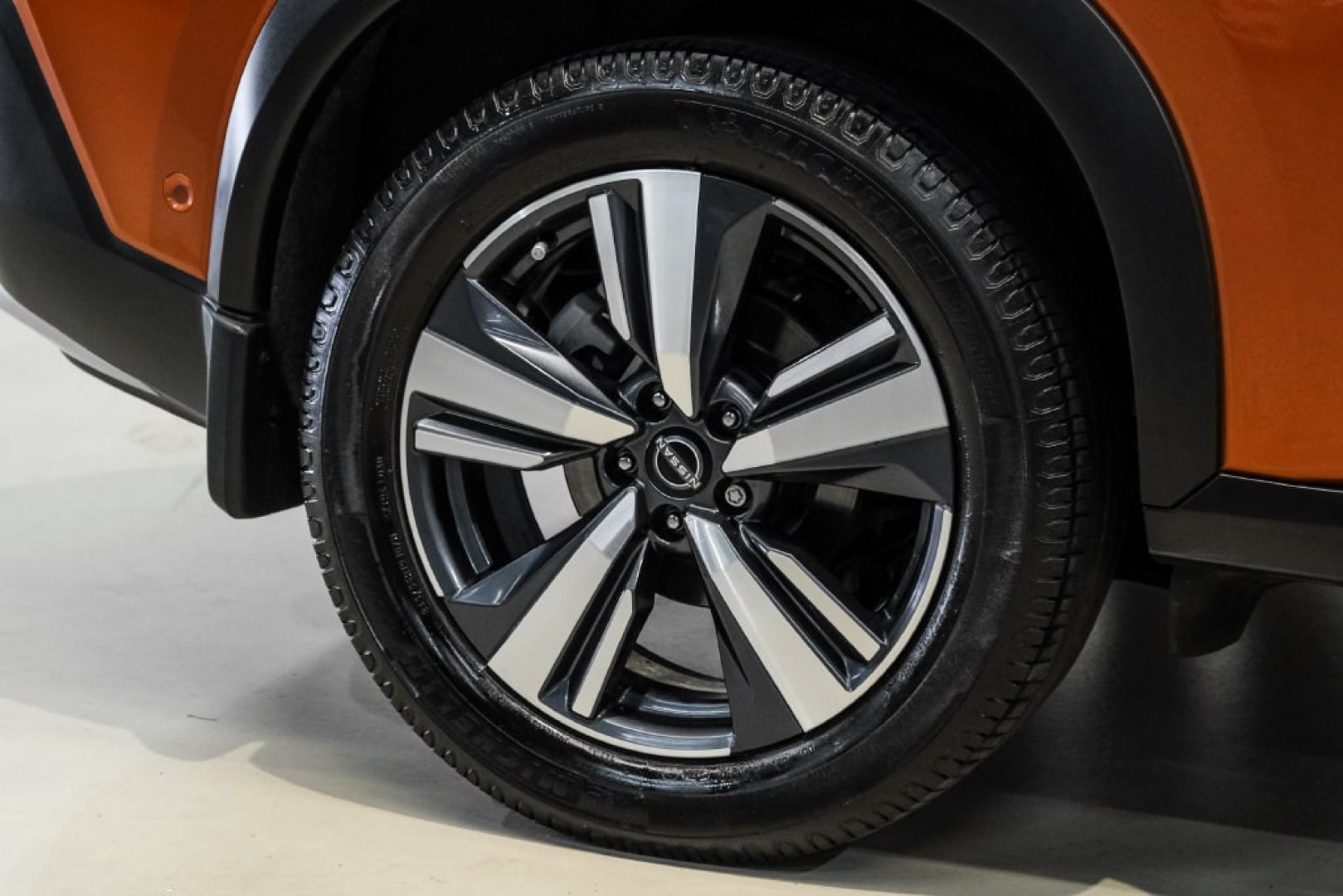 2023 Super Black /Charcoal Nissan Rogue Platinum (JN8BT3DD8PW) with an 1.5L I3 Turbocharged DOHC 12V LEV3-ULEV50 201hp engine, CVT transmission, located at 15300 Midway Rd., Addison, TX, 75001, (972) 702-0011, 32.958321, -96.838074- Photo#54