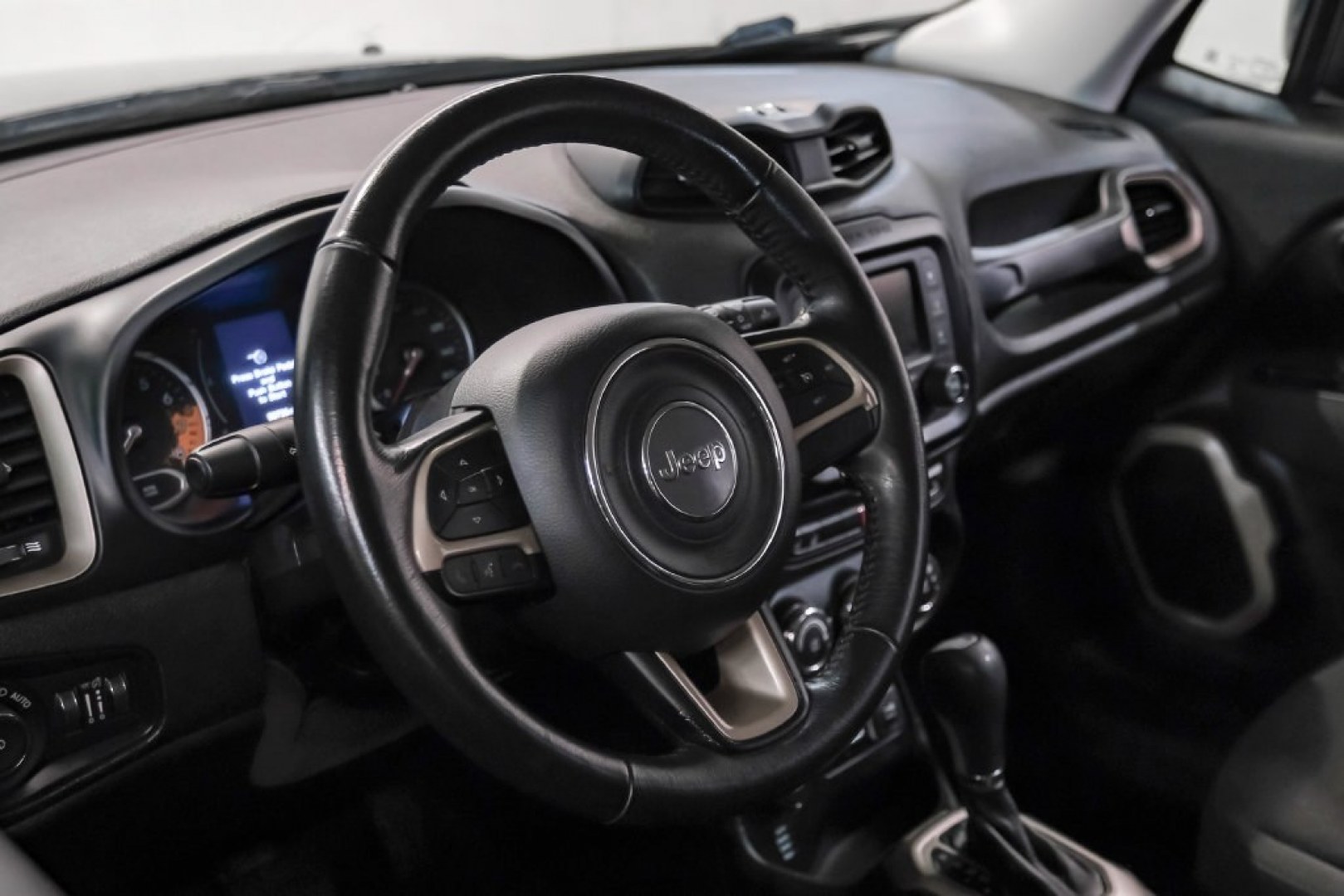 2017 Crystal Metallic /Black Jeep Renegade Latitude (ZACCJBBB1HP) with an 2.4L I4 MultiAir engine, Automatic transmission, located at 15300 Midway Rd., Addison, TX, 75001, (972) 702-0011, 32.958321, -96.838074- Photo#14