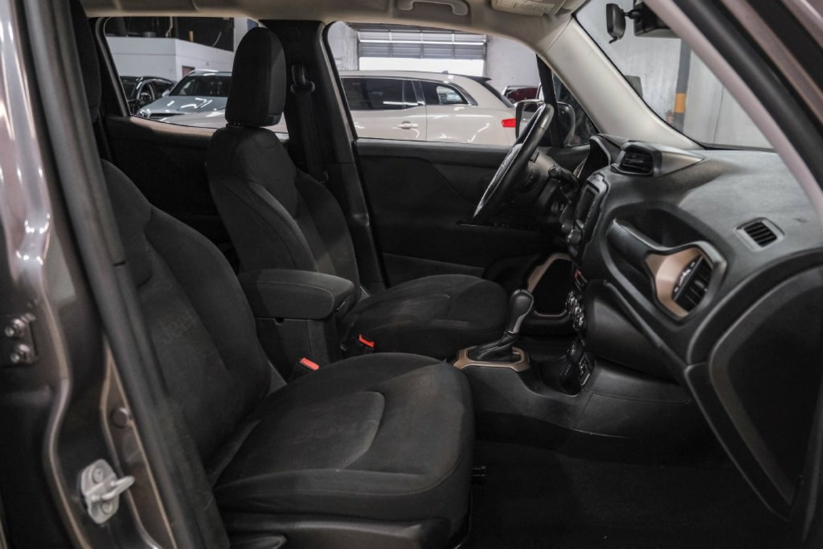 2017 Crystal Metallic /Black Jeep Renegade Latitude (ZACCJBBB1HP) with an 2.4L I4 MultiAir engine, Automatic transmission, located at 15300 Midway Rd., Addison, TX, 75001, (972) 702-0011, 32.958321, -96.838074- Photo#32