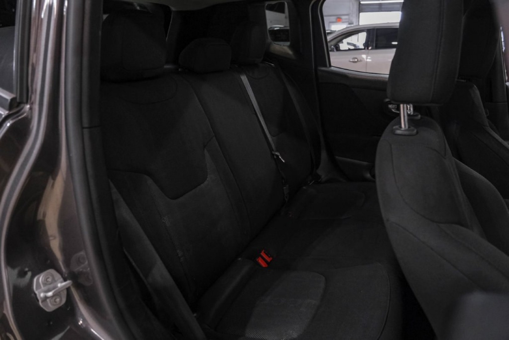 2017 Crystal Metallic /Black Jeep Renegade Latitude (ZACCJBBB1HP) with an 2.4L I4 MultiAir engine, Automatic transmission, located at 15300 Midway Rd., Addison, TX, 75001, (972) 702-0011, 32.958321, -96.838074- Photo#33