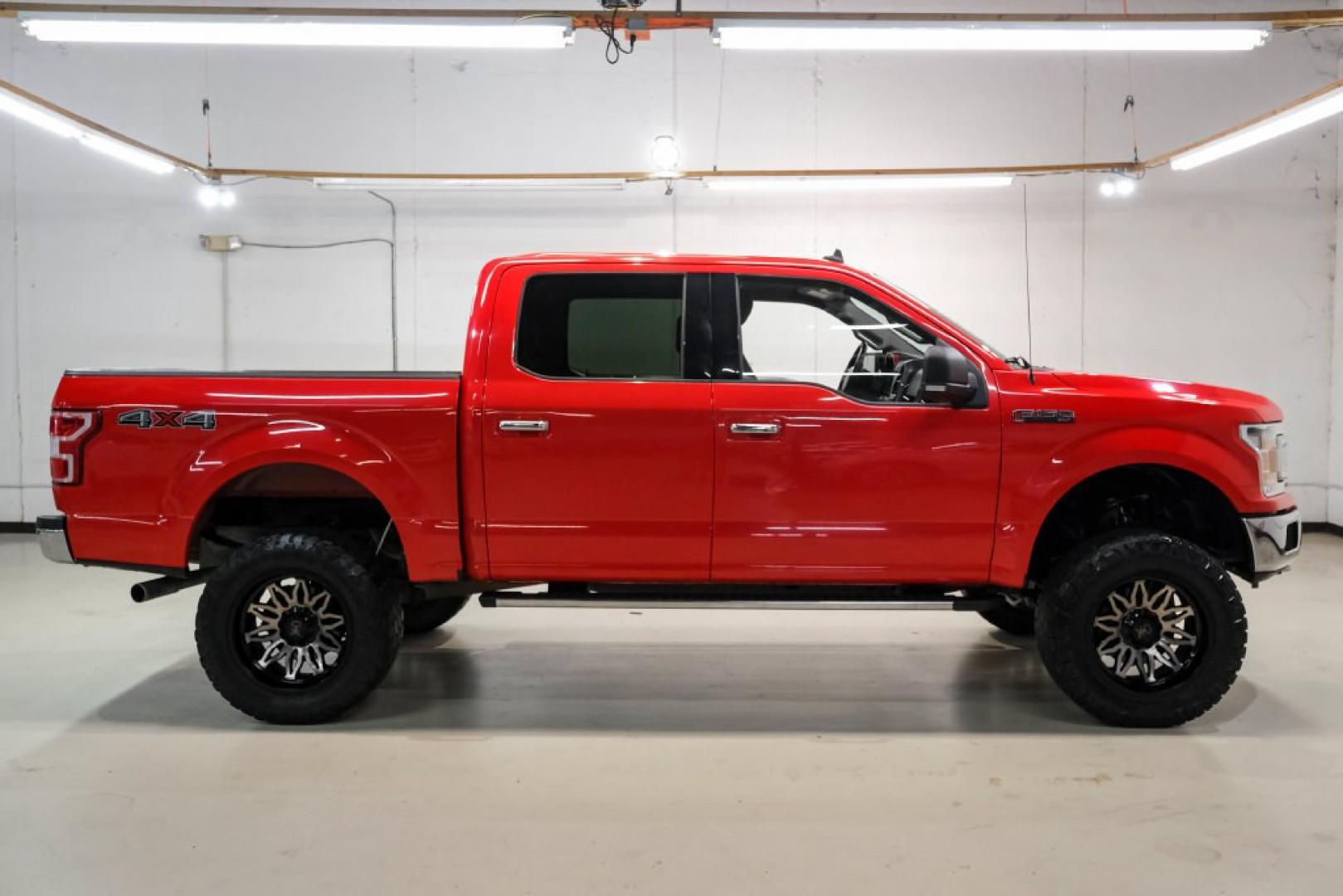 2019 Race Red /Medium Earth Gray Ford F-150 XLT (1FTEW1E56KF) with an 5.0L V8 engine, Automatic transmission, located at 15300 Midway Rd., Addison, TX, 75001, (972) 702-0011, 32.958321, -96.838074- Photo#6