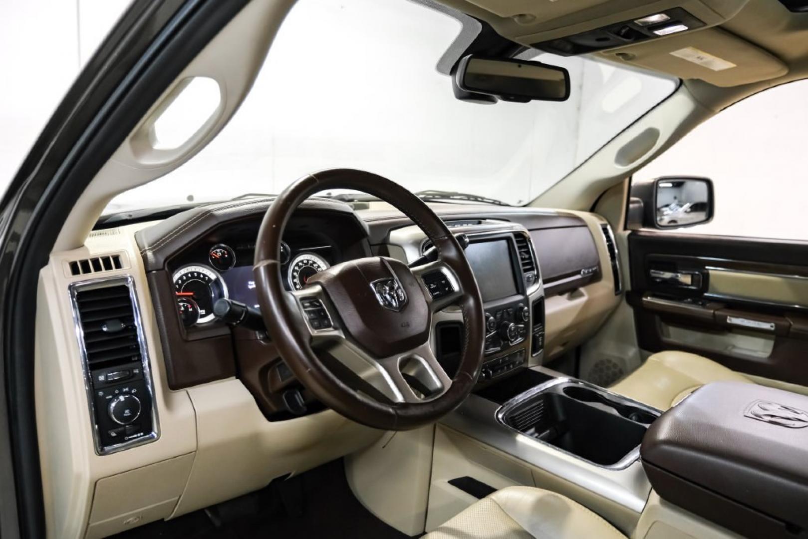 2016 Crystal Metallic /Lt Frost Beige/Brown Ram 2500 Laramie (3C6UR4NJ8GG) with an 6.4L Heavy Duty V8 HEMI w/MDS engine, Automatic transmission, located at 15300 Midway Rd., Addison, TX, 75001, (972) 702-0011, 32.958321, -96.838074- Photo#2