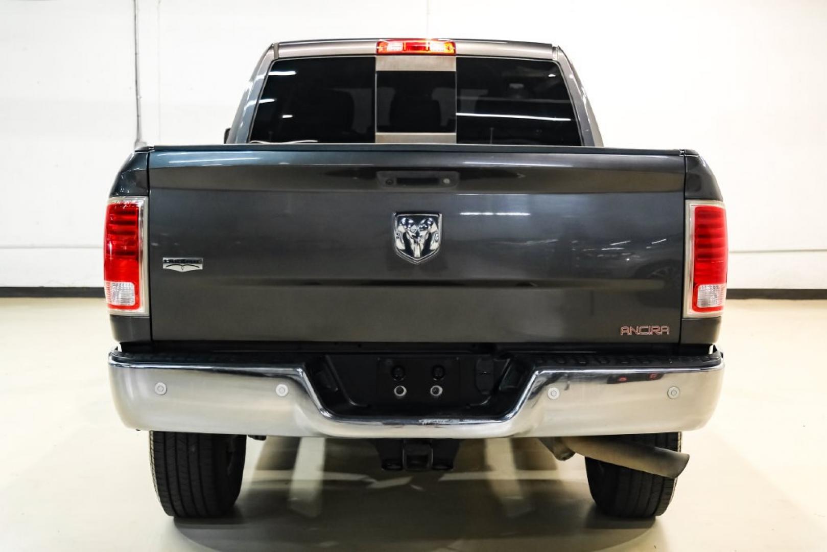 2016 Crystal Metallic /Lt Frost Beige/Brown Ram 2500 Laramie (3C6UR4NJ8GG) with an 6.4L Heavy Duty V8 HEMI w/MDS engine, Automatic transmission, located at 15300 Midway Rd., Addison, TX, 75001, (972) 702-0011, 32.958321, -96.838074- Photo#9