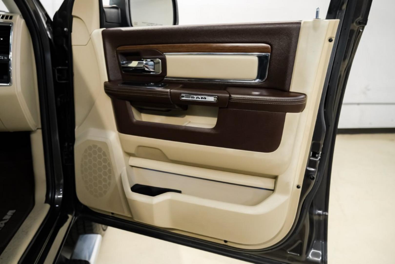 2016 Crystal Metallic /Lt Frost Beige/Brown Ram 2500 Laramie (3C6UR4NJ8GG) with an 6.4L Heavy Duty V8 HEMI w/MDS engine, Automatic transmission, located at 15300 Midway Rd., Addison, TX, 75001, (972) 702-0011, 32.958321, -96.838074- Photo#42