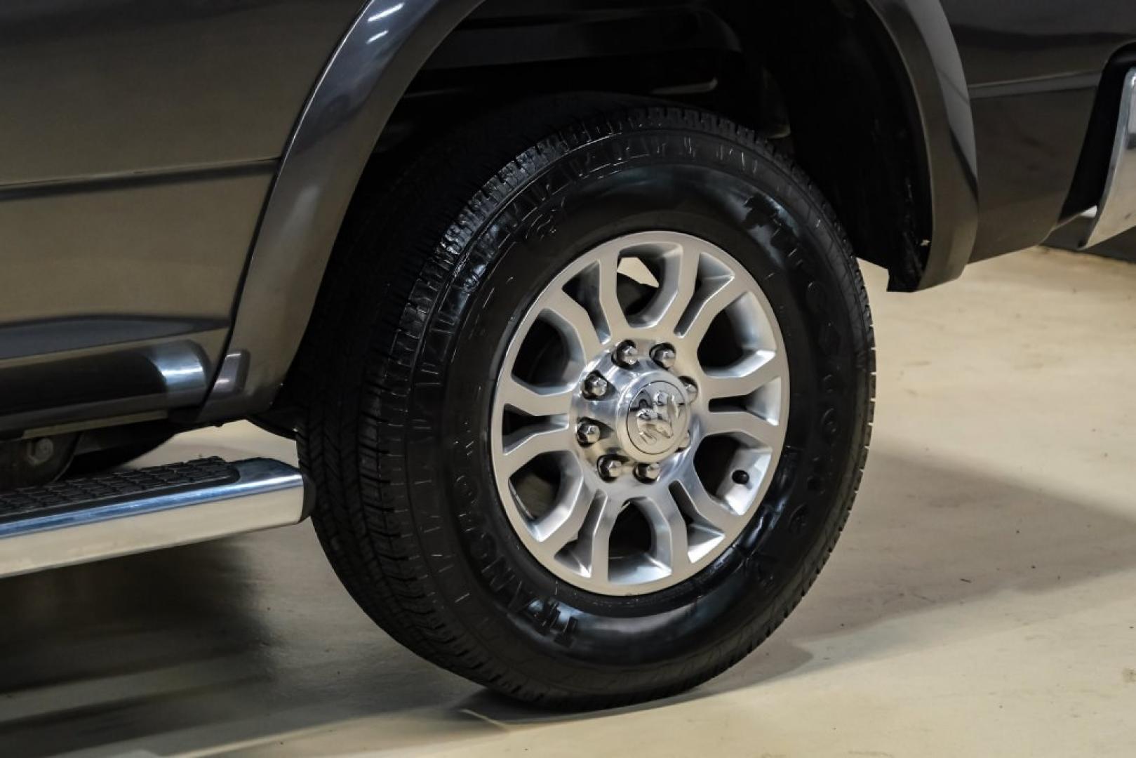 2016 Crystal Metallic /Lt Frost Beige/Brown Ram 2500 Laramie (3C6UR4NJ8GG) with an 6.4L Heavy Duty V8 HEMI w/MDS engine, Automatic transmission, located at 15300 Midway Rd., Addison, TX, 75001, (972) 702-0011, 32.958321, -96.838074- Photo#54