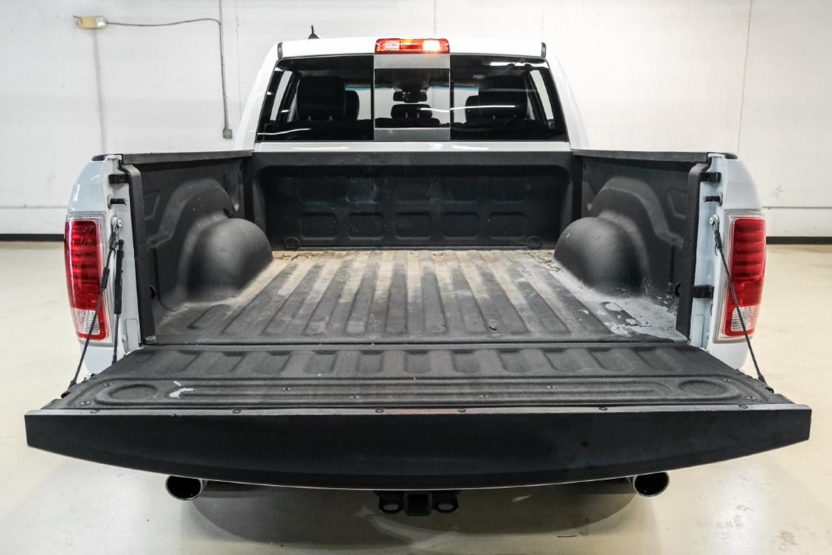 2018 Bright White Clearcoat /Black Ram 1500 Laramie (1C6RR7NM3JS) with an EcoDiesel 3.0L V6 engine, Automatic transmission, located at 15300 Midway Rd., Addison, TX, 75001, (972) 702-0011, 32.958321, -96.838074- Photo#45