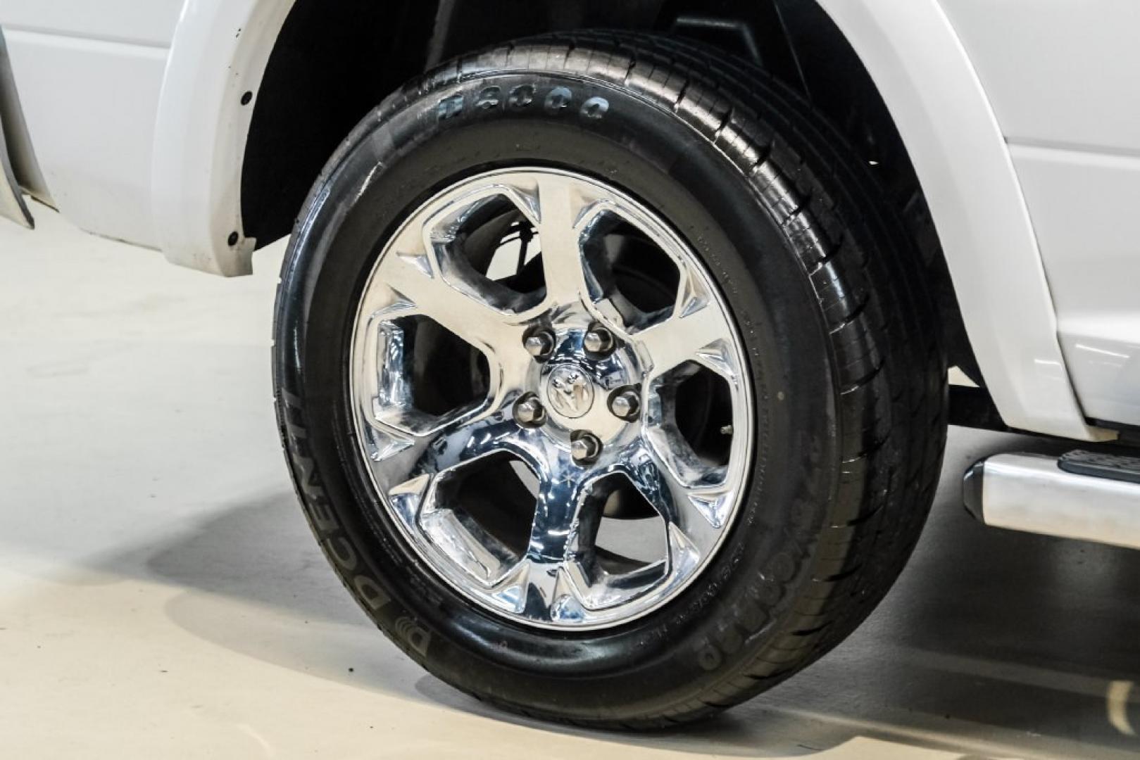 2018 Bright White Clearcoat /Black Ram 1500 Laramie (1C6RR7NM3JS) with an EcoDiesel 3.0L V6 engine, Automatic transmission, located at 15300 Midway Rd., Addison, TX, 75001, (972) 702-0011, 32.958321, -96.838074- Photo#48