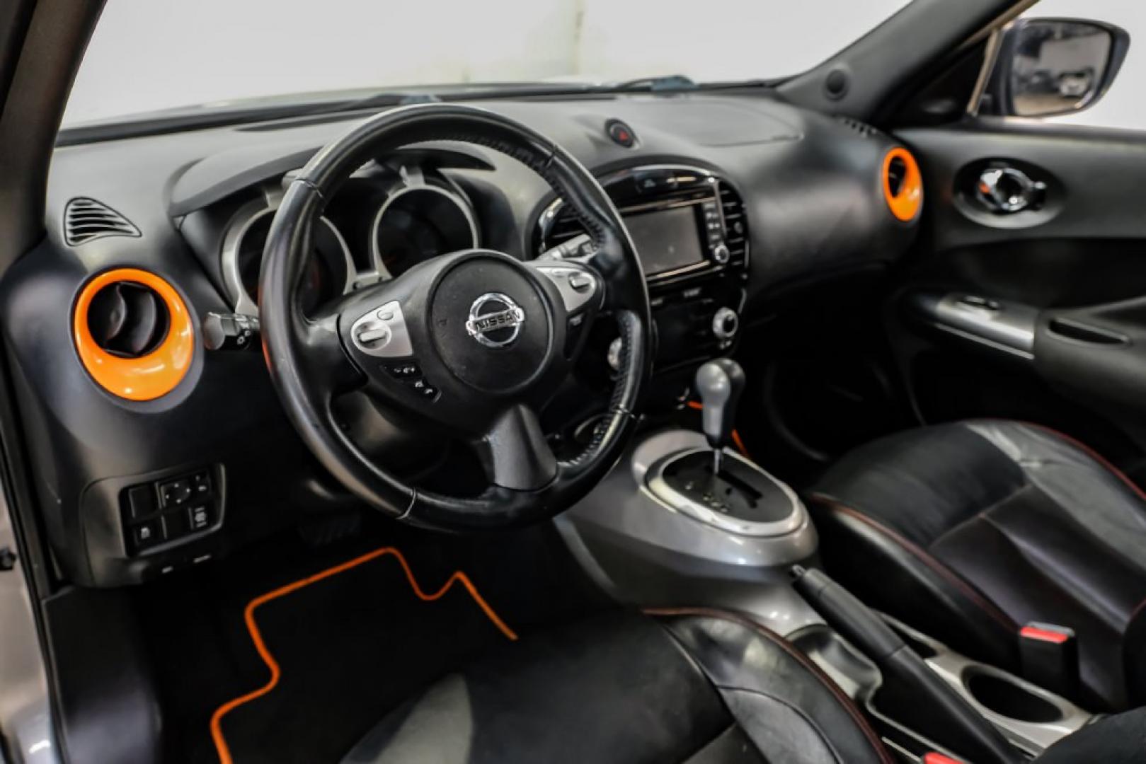 2015 Gun Metallic /Black Nissan Juke SL (JN8AF5MV6FT) with an 1.6L I4 DOHC 16V engine, CVT transmission, located at 15300 Midway Rd., Addison, TX, 75001, (972) 702-0011, 32.958321, -96.838074- Photo#2