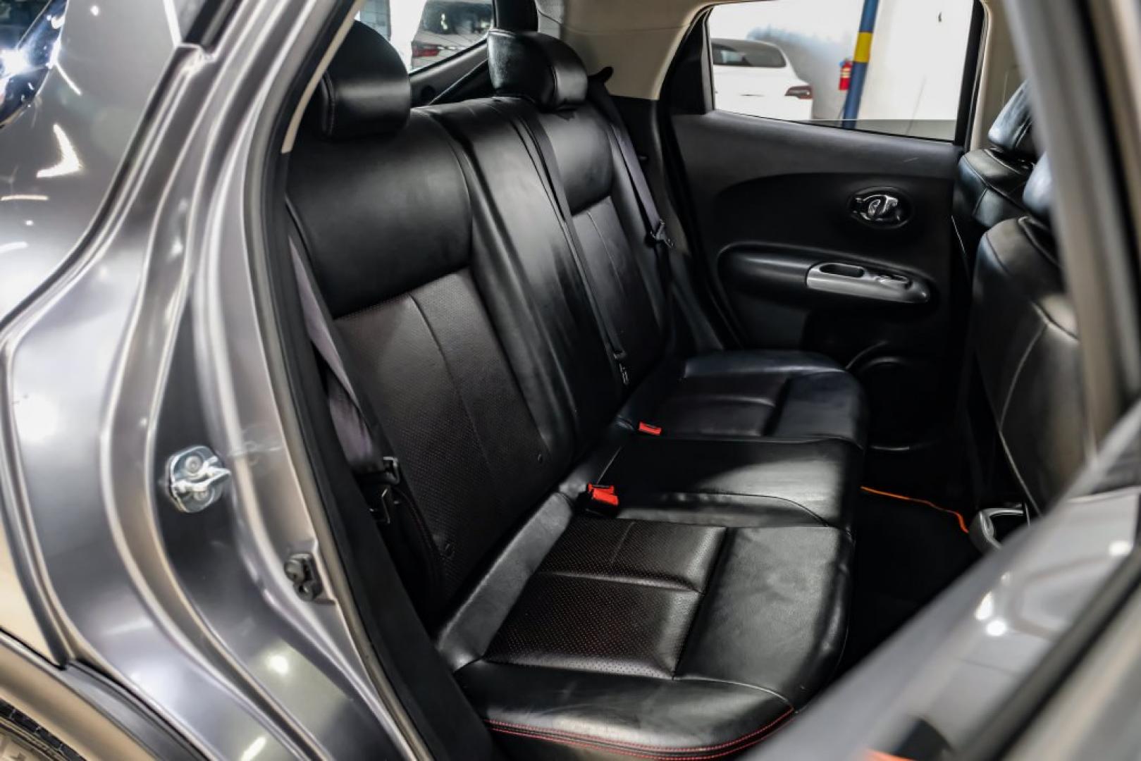 2015 Gun Metallic /Black Nissan Juke SL (JN8AF5MV6FT) with an 1.6L I4 DOHC 16V engine, CVT transmission, located at 15300 Midway Rd., Addison, TX, 75001, (972) 702-0011, 32.958321, -96.838074- Photo#34