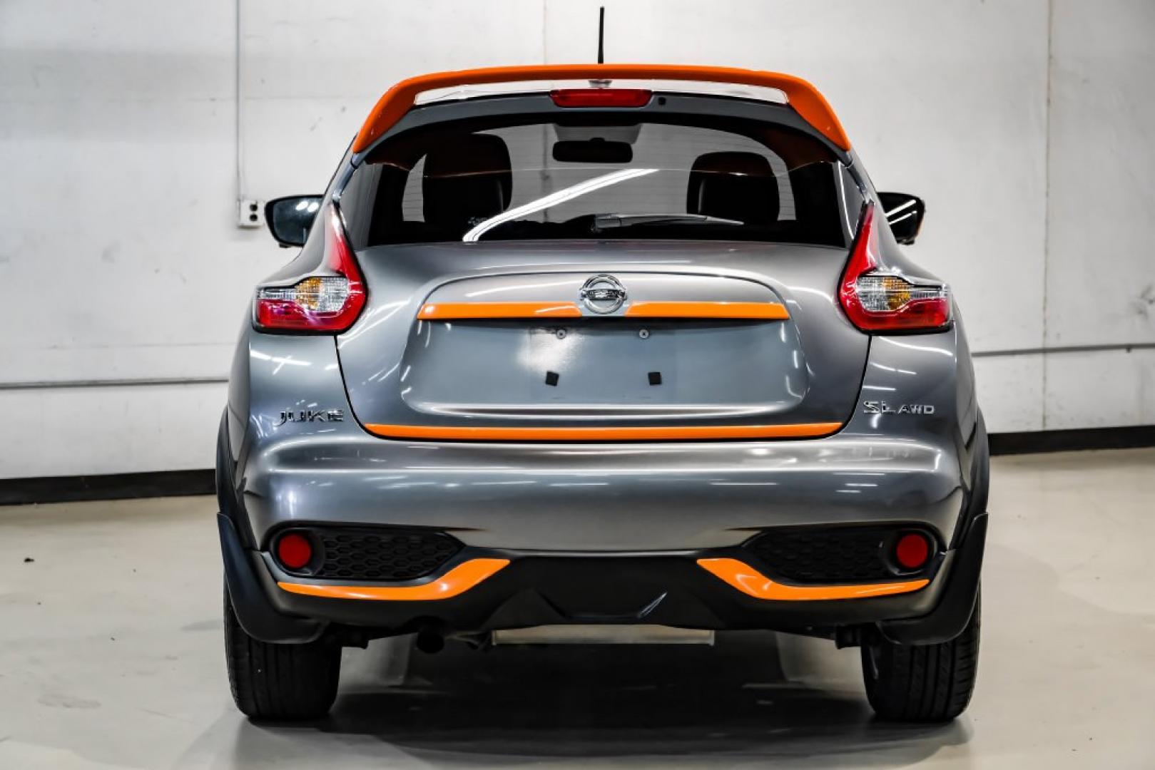 2015 Gun Metallic /Black Nissan Juke SL (JN8AF5MV6FT) with an 1.6L I4 DOHC 16V engine, CVT transmission, located at 15300 Midway Rd., Addison, TX, 75001, (972) 702-0011, 32.958321, -96.838074- Photo#9
