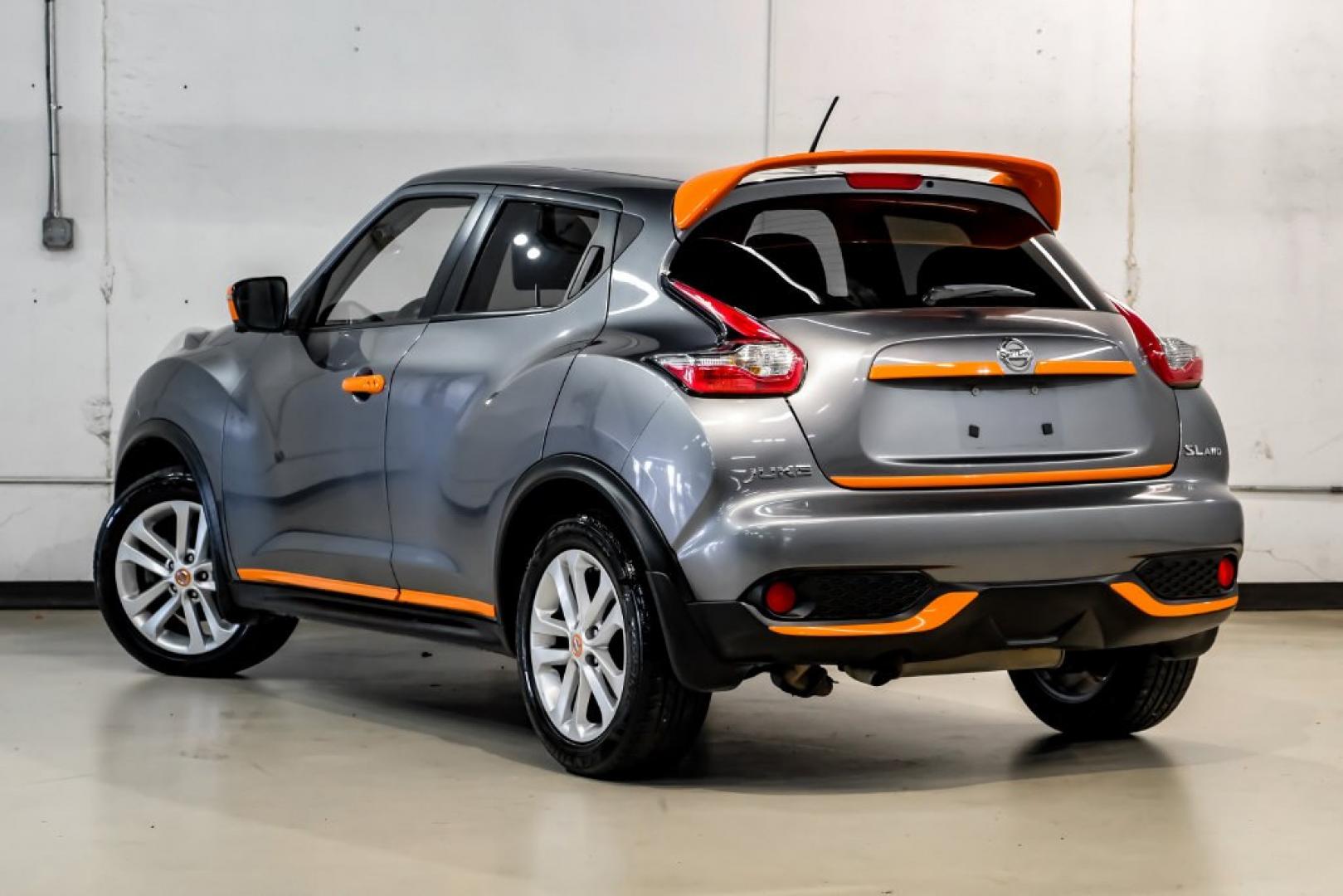 2015 Gun Metallic /Black Nissan Juke SL (JN8AF5MV6FT) with an 1.6L I4 DOHC 16V engine, CVT transmission, located at 15300 Midway Rd., Addison, TX, 75001, (972) 702-0011, 32.958321, -96.838074- Photo#10