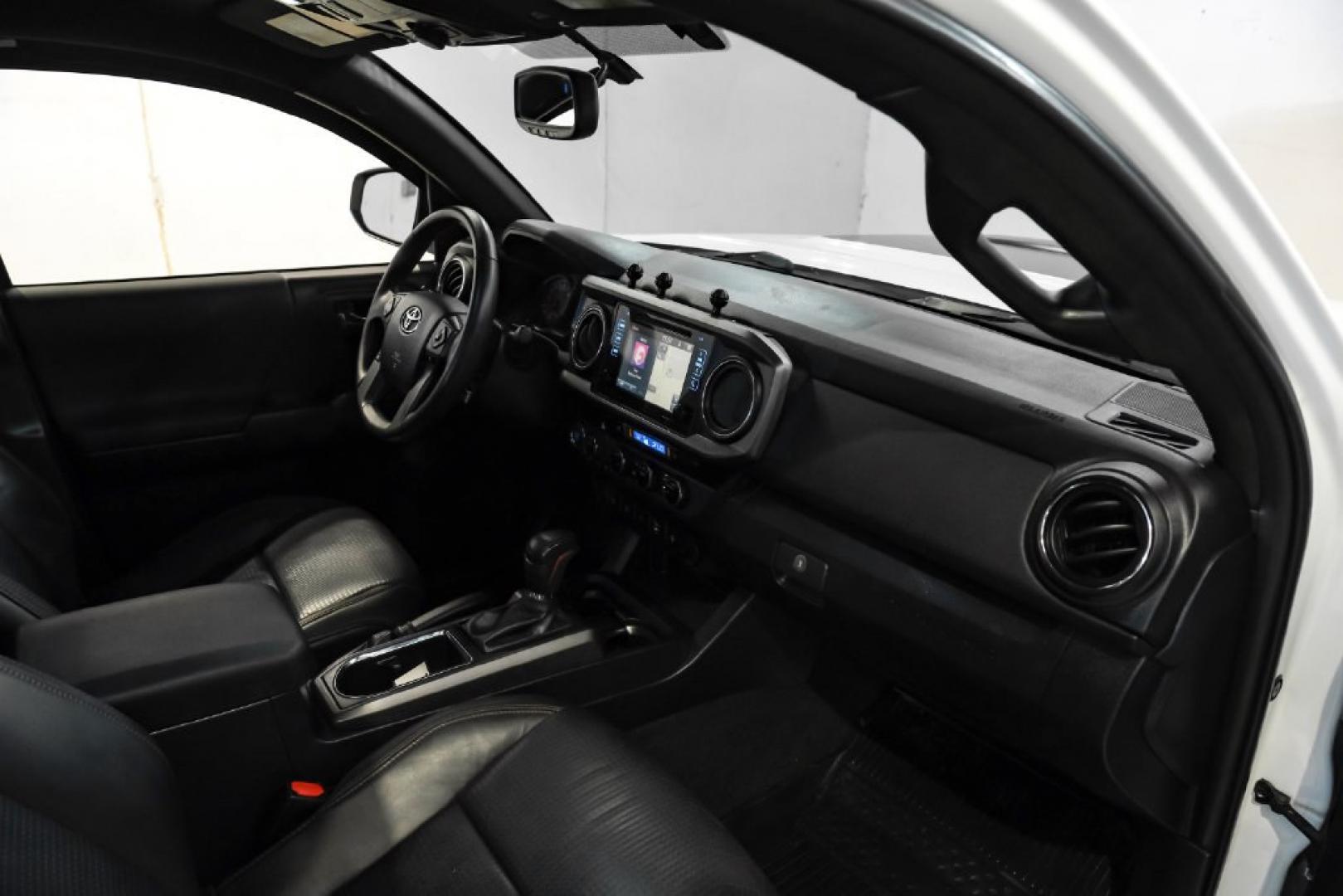 2017 Super White /Black Toyota Tacoma TRD Pro (5TFCZ5AN9HX) with an V6 engine, Automatic transmission, located at 15300 Midway Rd., Addison, TX, 75001, (972) 702-0011, 32.958321, -96.838074- Photo#11