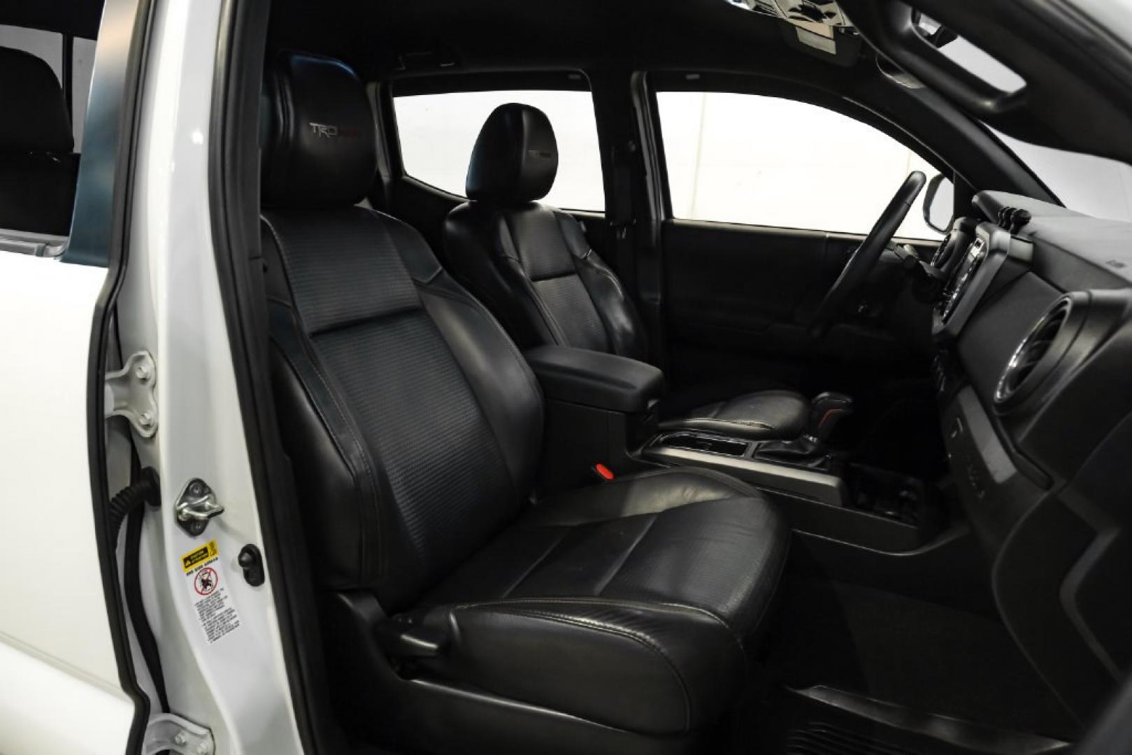 2017 Super White /Black Toyota Tacoma TRD Pro (5TFCZ5AN9HX) with an V6 engine, Automatic transmission, located at 15300 Midway Rd., Addison, TX, 75001, (972) 702-0011, 32.958321, -96.838074- Photo#27