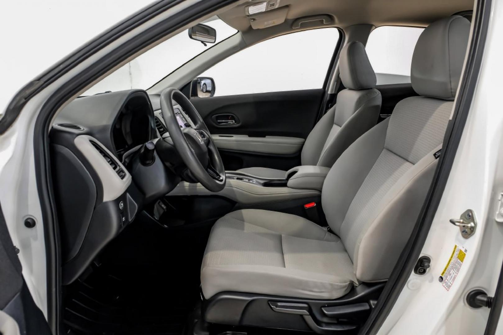 2020 Platinum White Pearl /Gray Honda HR-V LX (3CZRU6H30LM) with an 1.8L I4 SOHC 16V i-VTEC engine, CVT transmission, located at 15300 Midway Rd., Addison, TX, 75001, (972) 702-0011, 32.958321, -96.838074- Photo#3