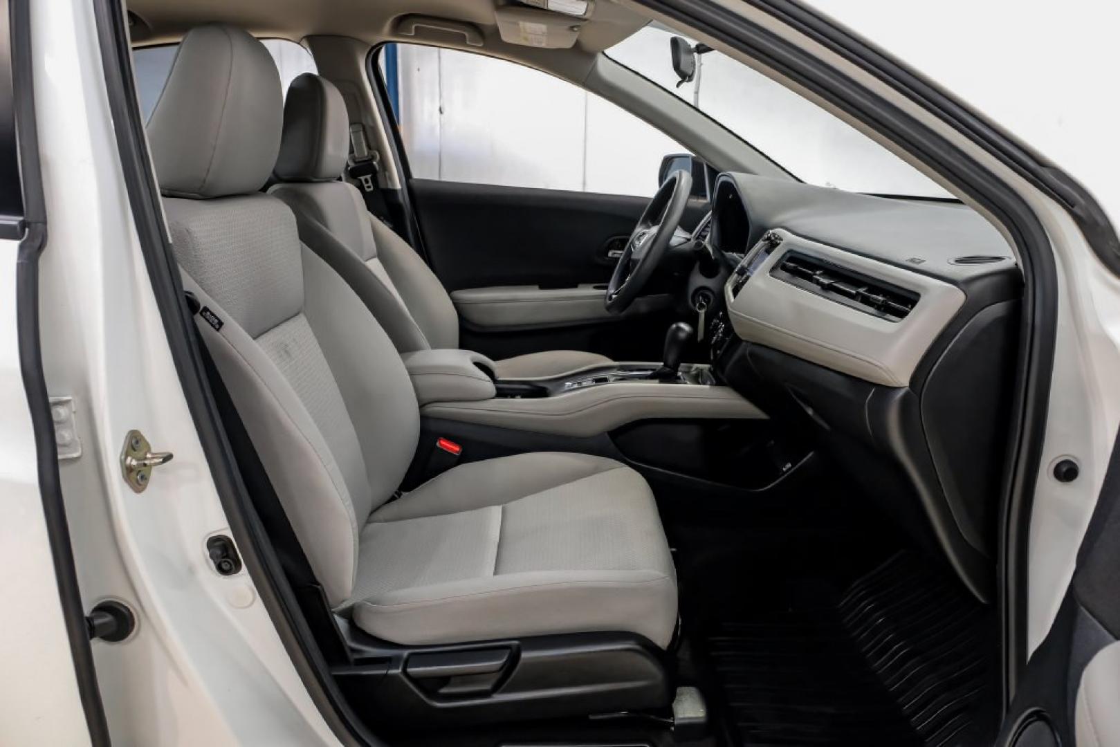 2020 Platinum White Pearl /Gray Honda HR-V LX (3CZRU6H30LM) with an 1.8L I4 SOHC 16V i-VTEC engine, CVT transmission, located at 15300 Midway Rd., Addison, TX, 75001, (972) 702-0011, 32.958321, -96.838074- Photo#29