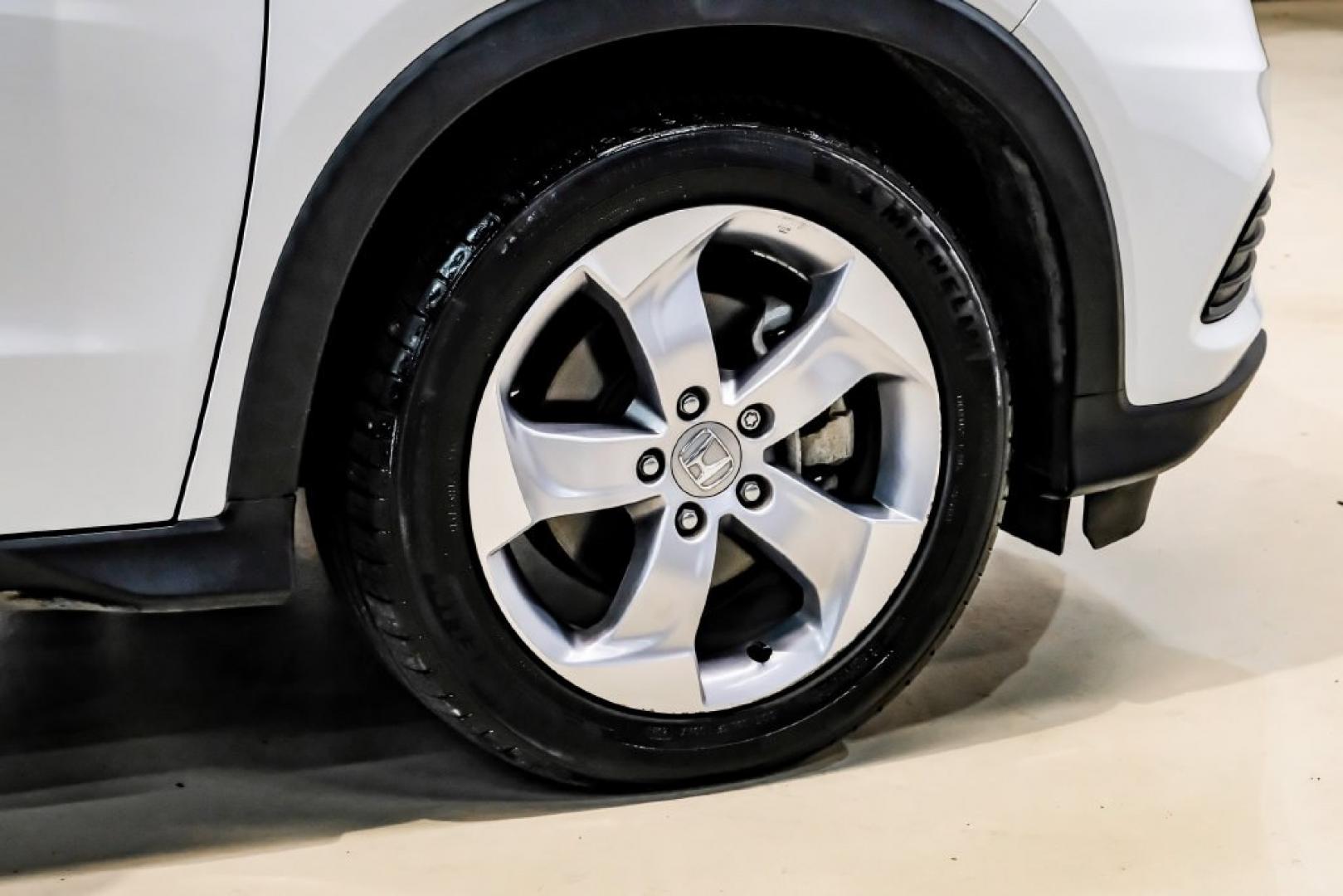 2020 Platinum White Pearl /Gray Honda HR-V LX (3CZRU6H30LM) with an 1.8L I4 SOHC 16V i-VTEC engine, CVT transmission, located at 15300 Midway Rd., Addison, TX, 75001, (972) 702-0011, 32.958321, -96.838074- Photo#52