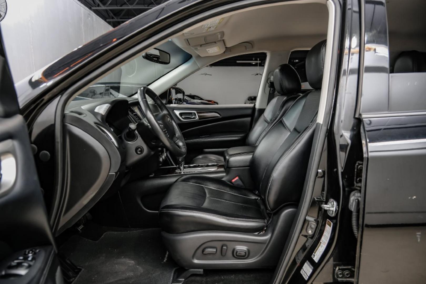 2014 Super Black /Charcoal Nissan Pathfinder Platinum (5N1AR2MN7EC) with an 3.5L V6 engine, CVT transmission, located at 15300 Midway Rd., Addison, TX, 75001, (972) 702-0011, 32.958321, -96.838074- Photo#3