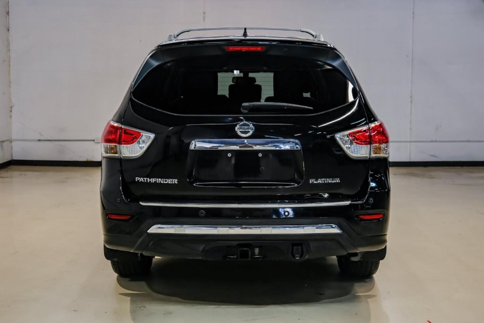 2014 Super Black /Charcoal Nissan Pathfinder Platinum (5N1AR2MN7EC) with an 3.5L V6 engine, CVT transmission, located at 15300 Midway Rd., Addison, TX, 75001, (972) 702-0011, 32.958321, -96.838074- Photo#8