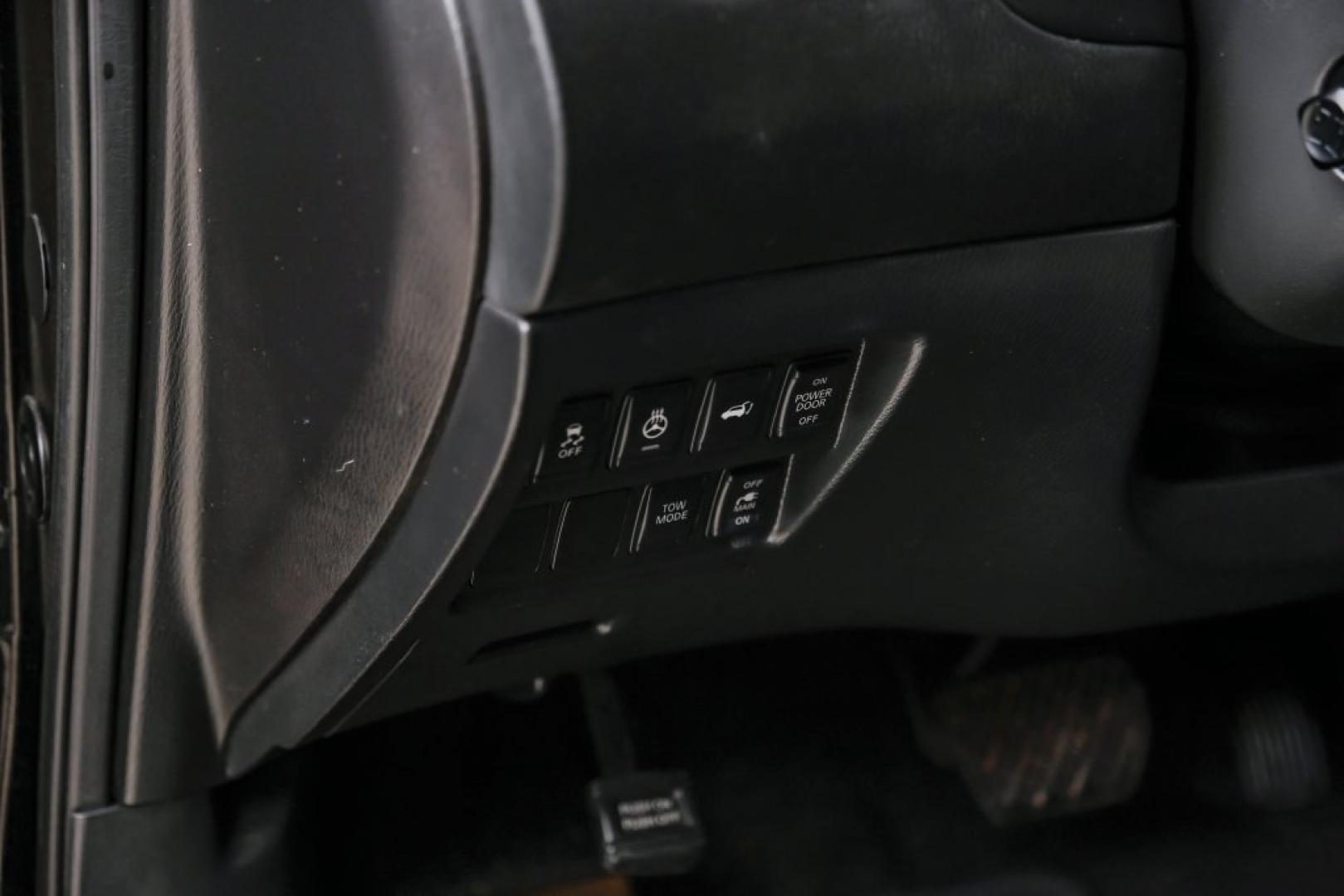 2014 Super Black /Charcoal Nissan Pathfinder Platinum (5N1AR2MN7EC) with an 3.5L V6 engine, CVT transmission, located at 15300 Midway Rd., Addison, TX, 75001, (972) 702-0011, 32.958321, -96.838074- Photo#31