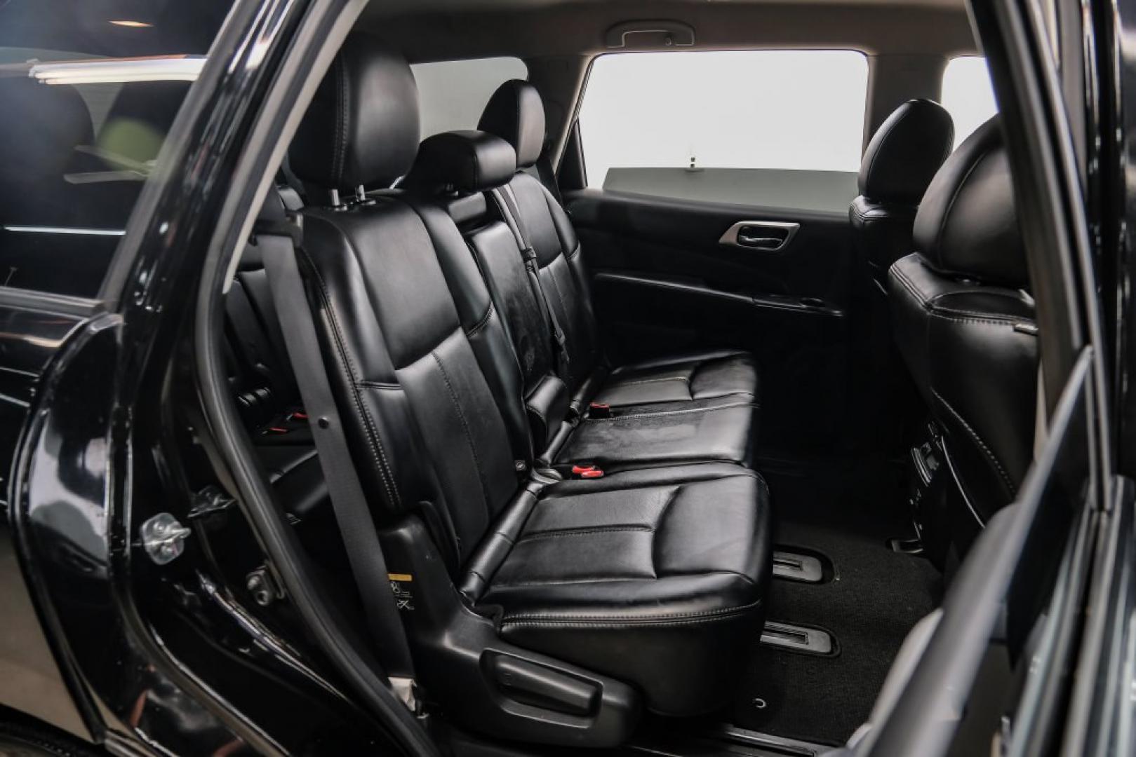 2014 Super Black /Charcoal Nissan Pathfinder Platinum (5N1AR2MN7EC) with an 3.5L V6 engine, CVT transmission, located at 15300 Midway Rd., Addison, TX, 75001, (972) 702-0011, 32.958321, -96.838074- Photo#43